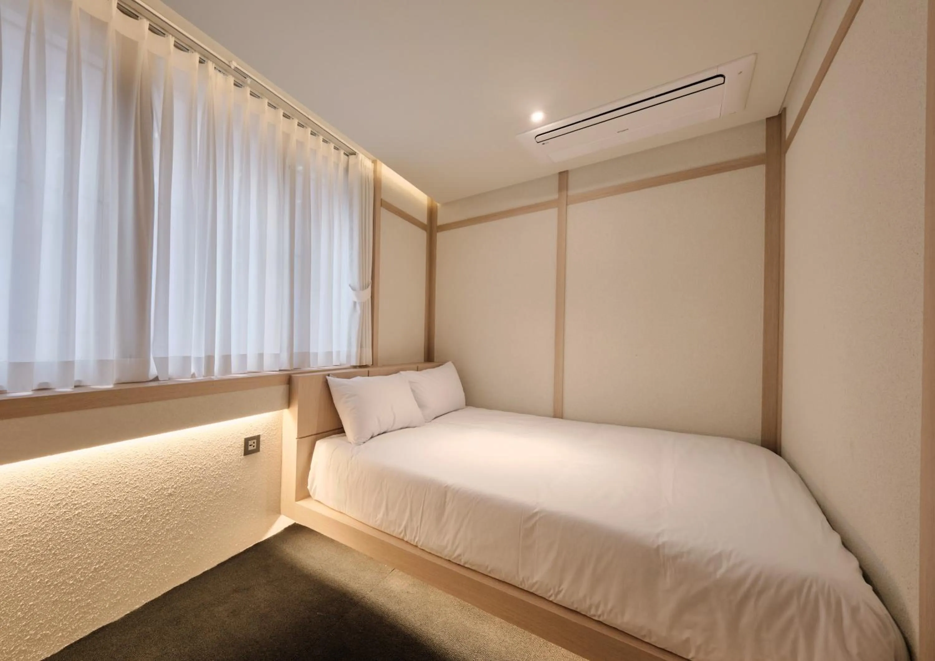 Bed in UH Suite Central Seoul