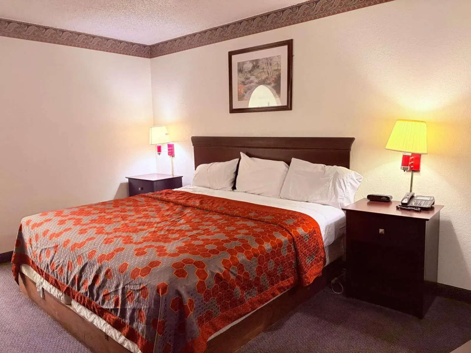 King Bed Smoking - single occupancy in Executive Inn & Suites Lufkin US 59 King Bed Smoking - single occupancy in Executive Inn & Suites Lufkin US 59