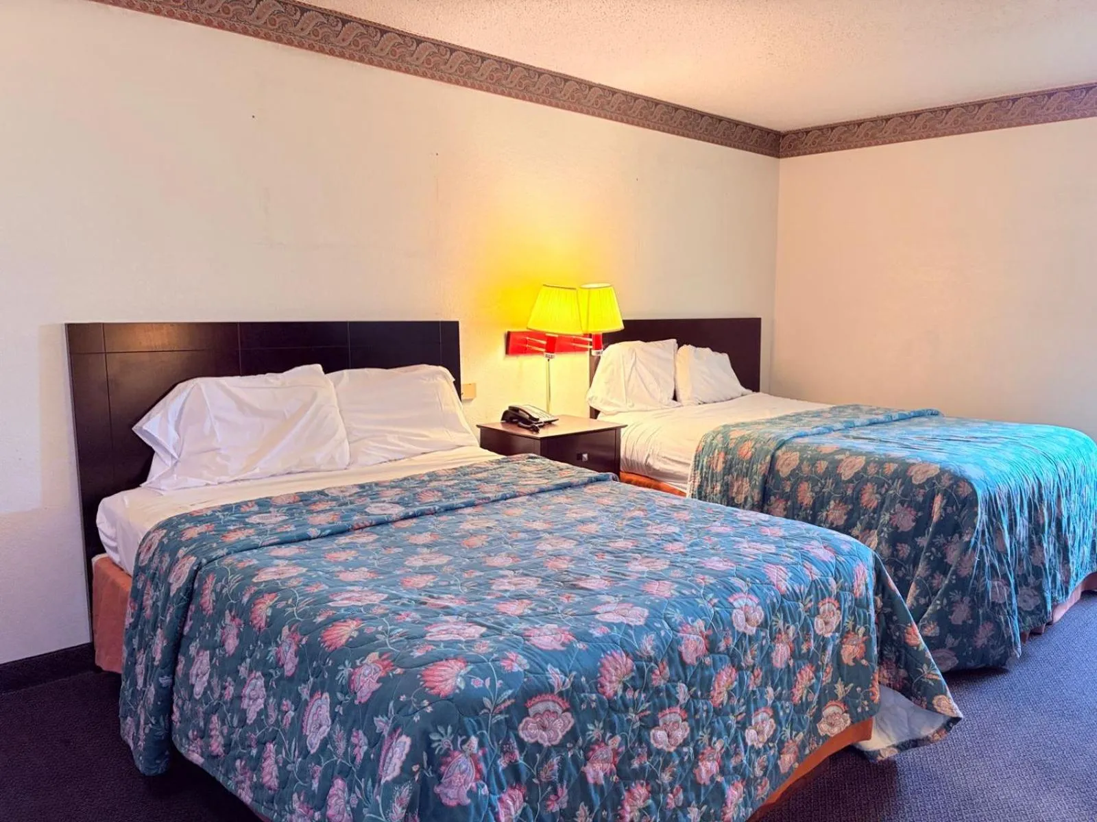 Bedroom, Bed in Executive Inn & Suites Lufkin US 59