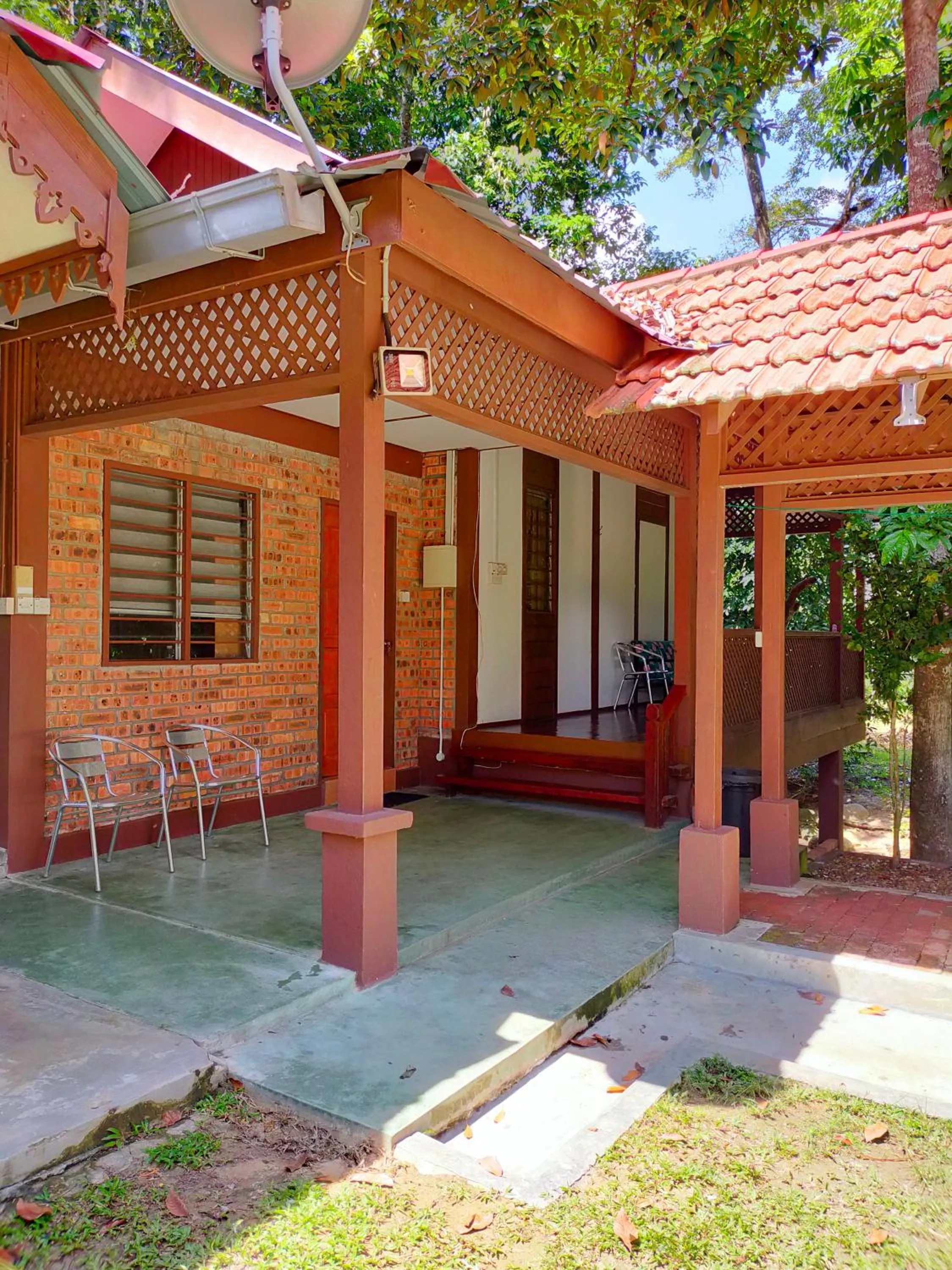 D'Impiana Riverview Chalet # Lenggong