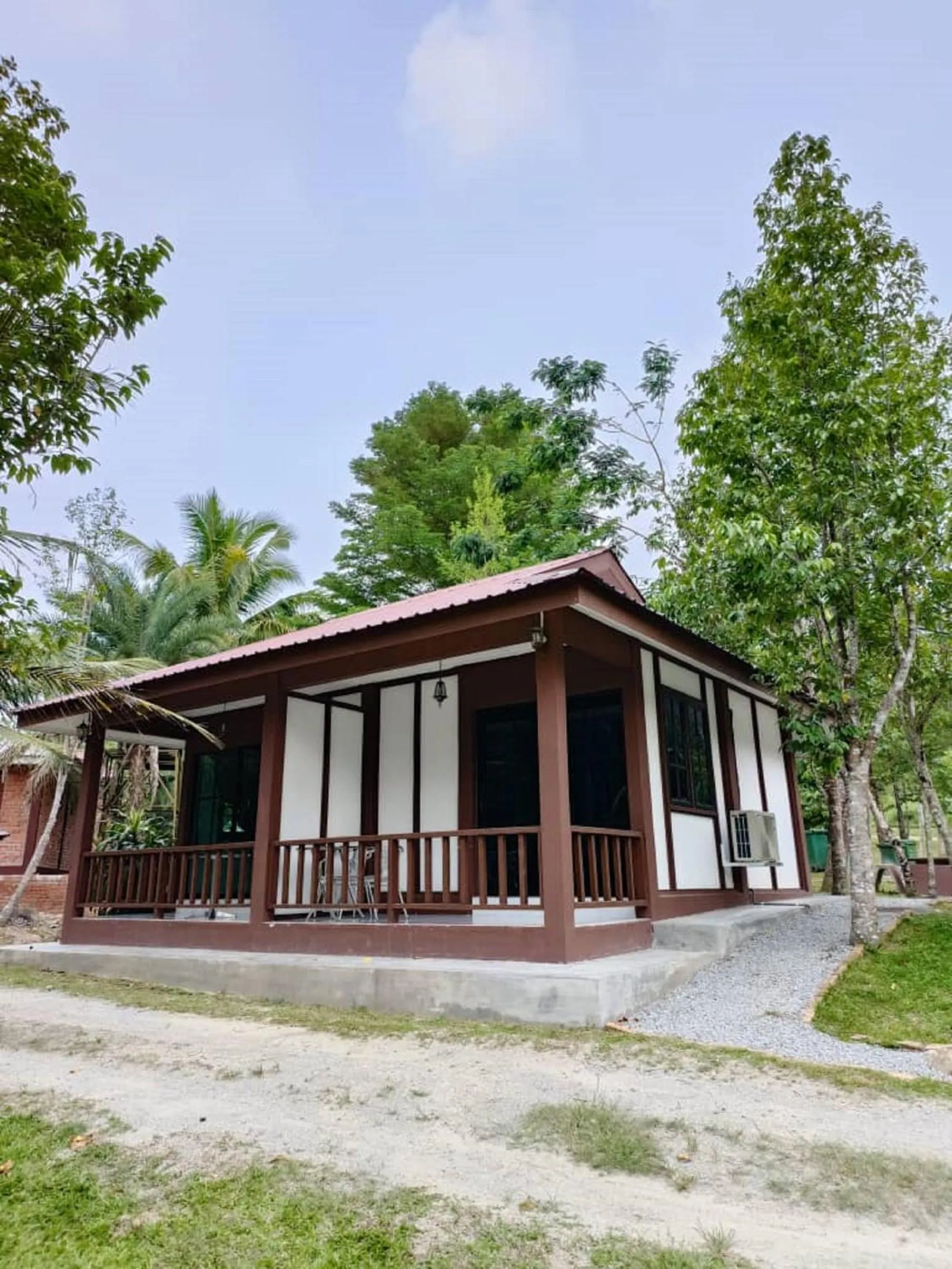 D'Impiana Riverview Chalet # Lenggong
