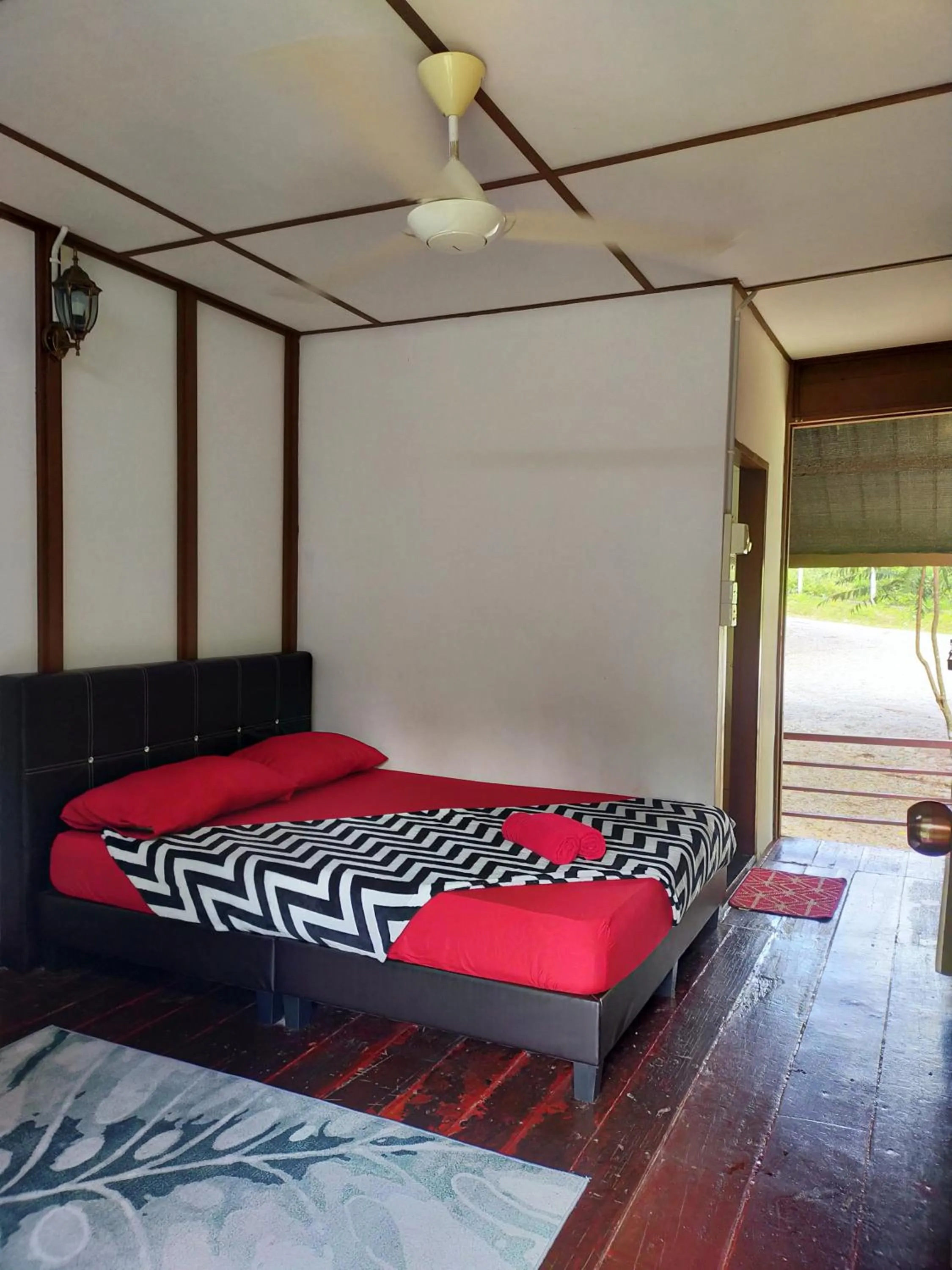 Bed in D'Impiana Riverview Chalet # Lenggong