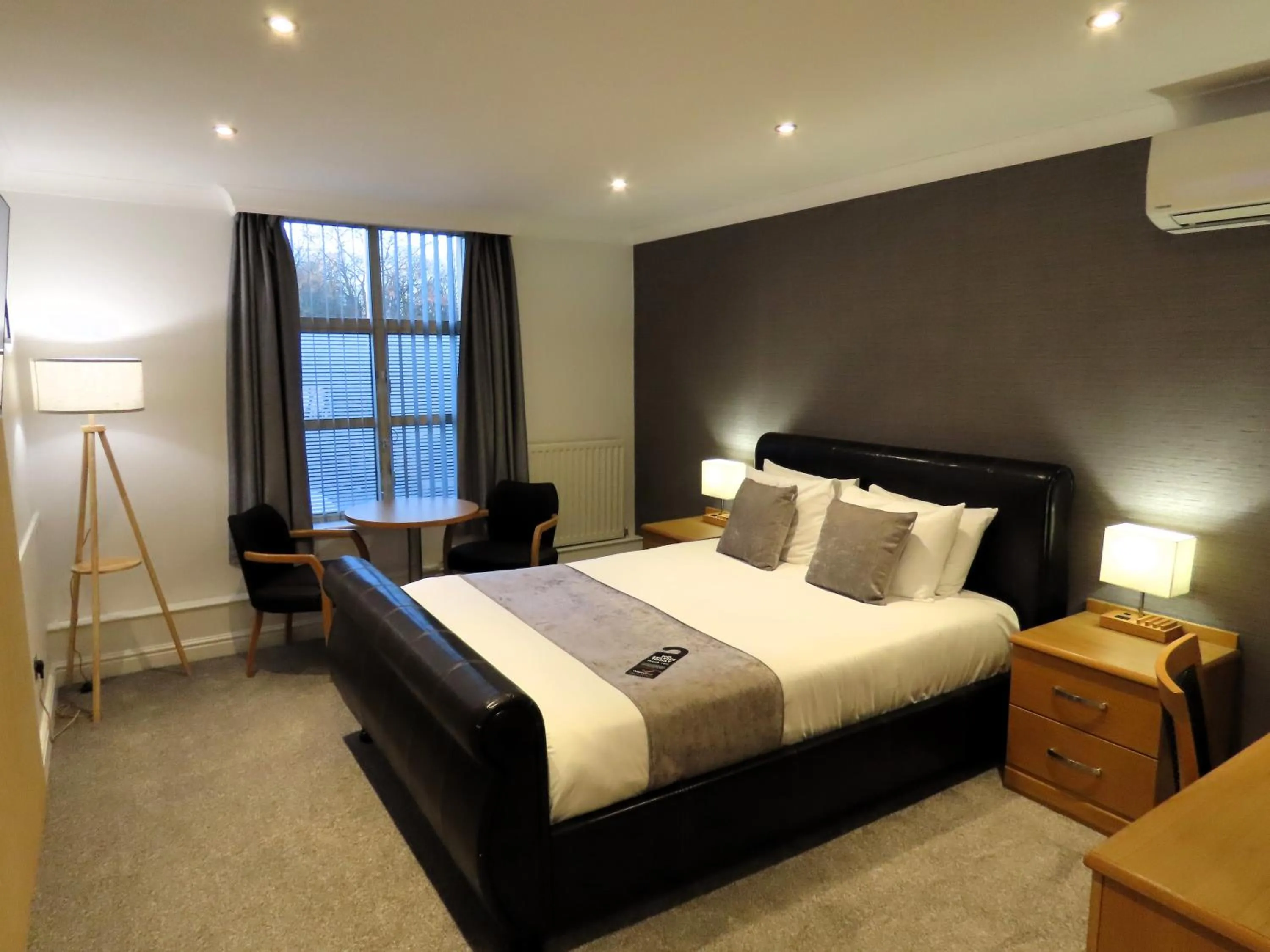 Bedroom, Bed in Weetwood Hall Estate