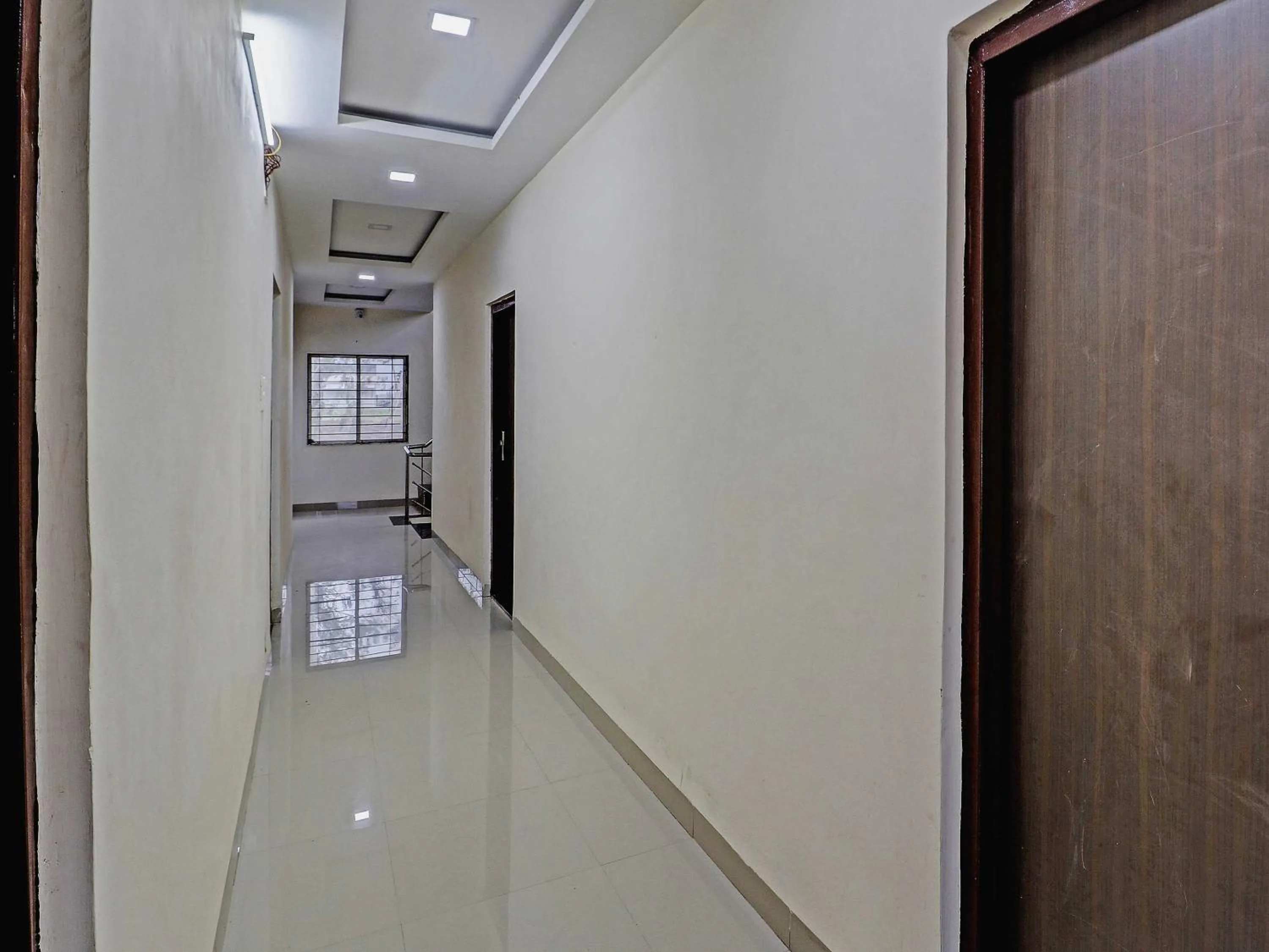 Lobby or reception in HOTEL O MIDWAY TREAT DHAR