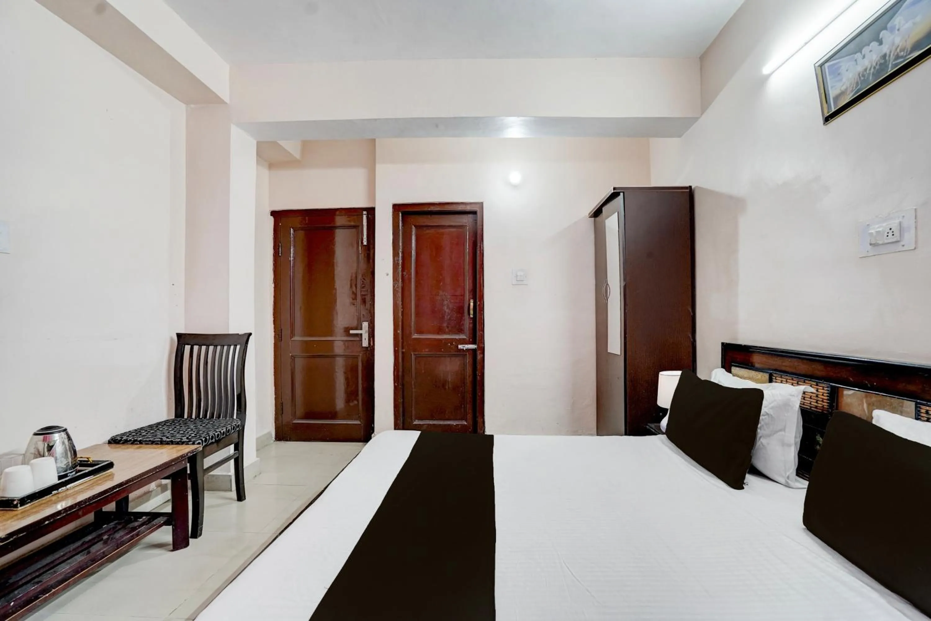 Bedroom, Bed in Hotel O Basera