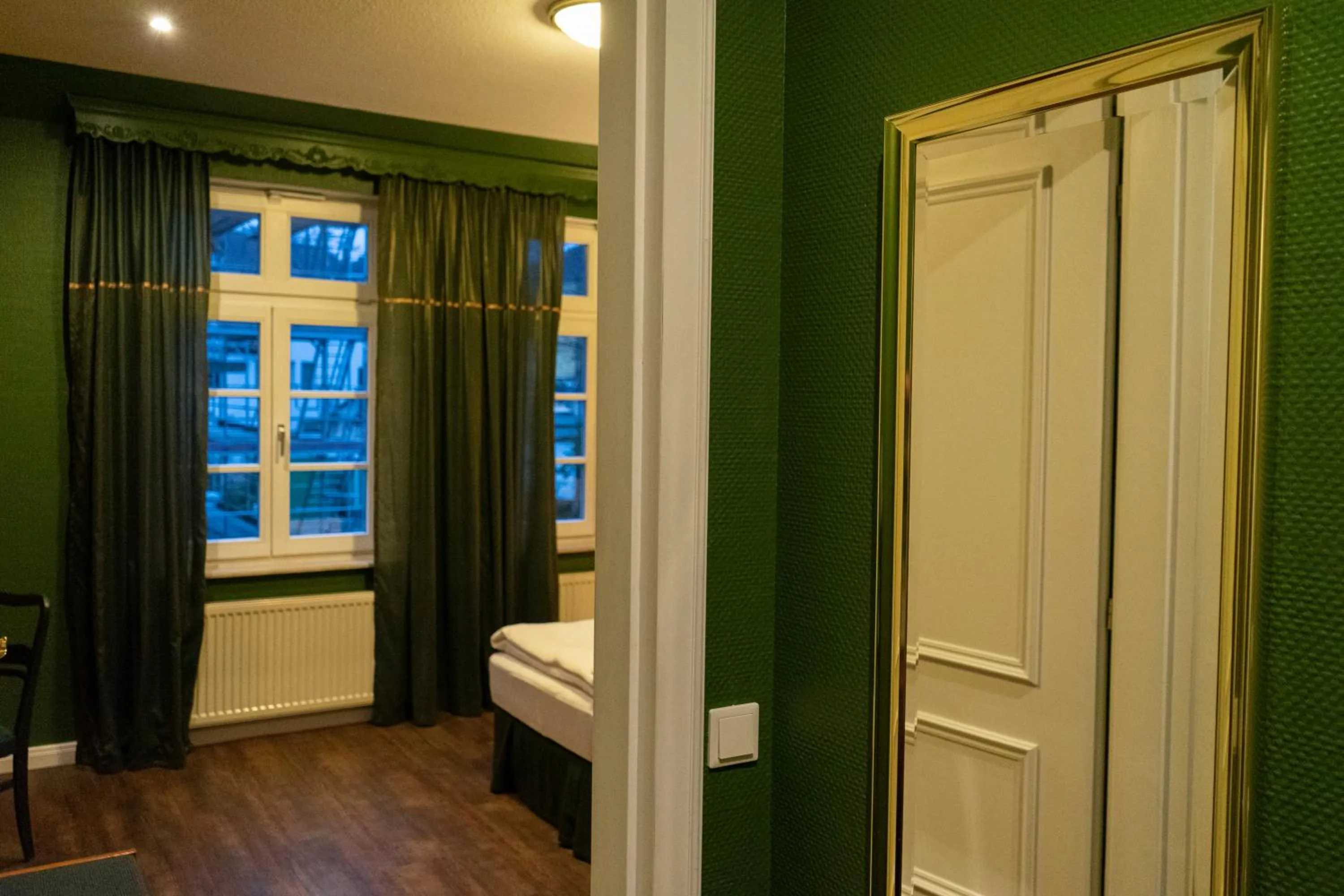 Photo of the whole room, Bed in Rein Klassik Hotel