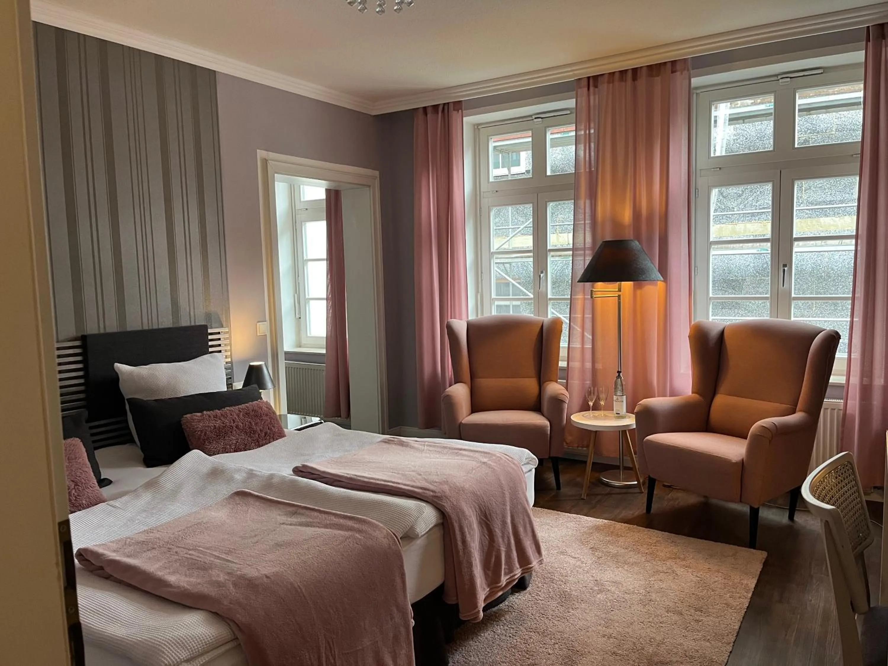 Photo of the whole room, Bed in Rein Klassik Hotel
