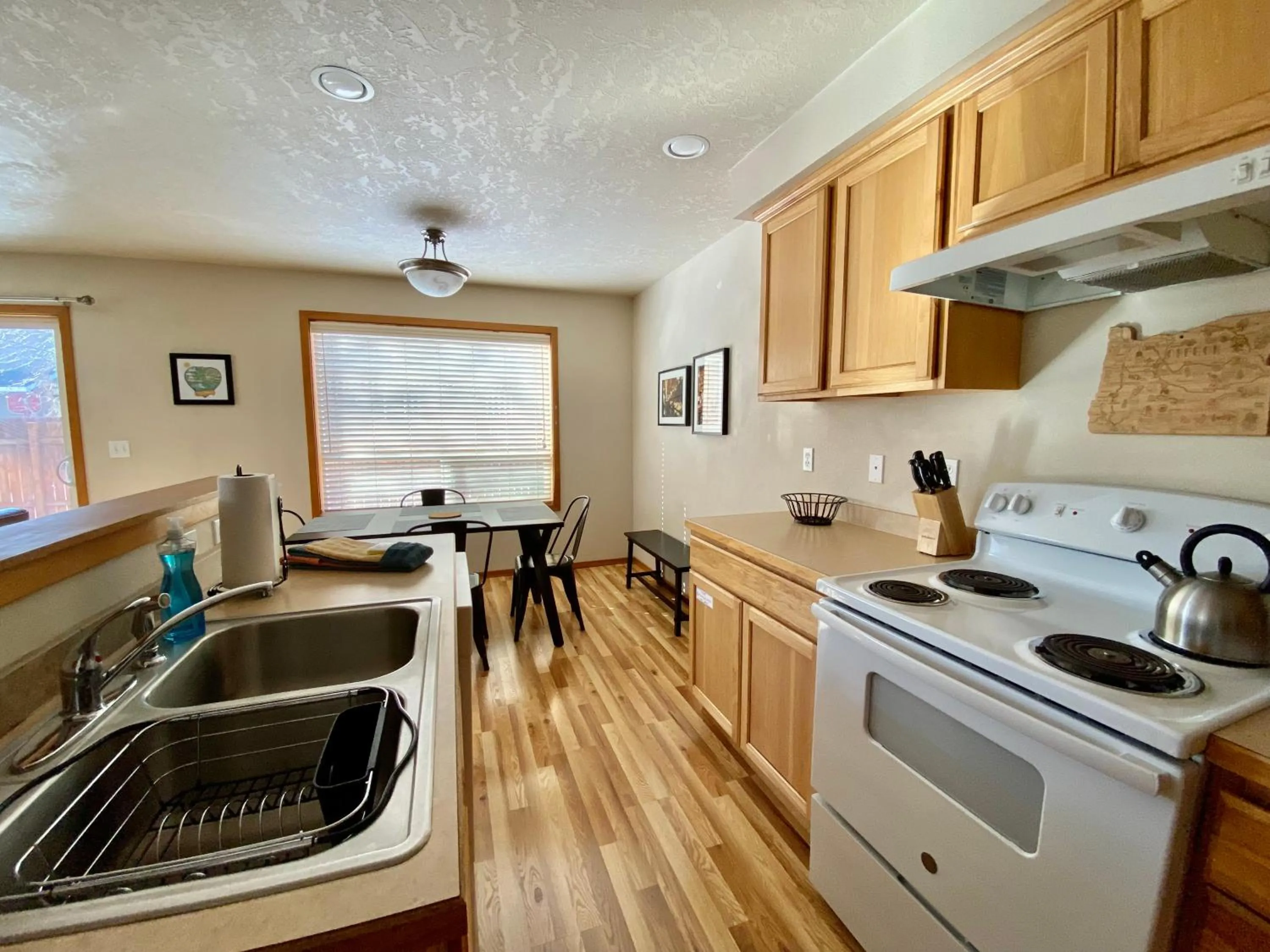 Property building in Three Peaks Retreat