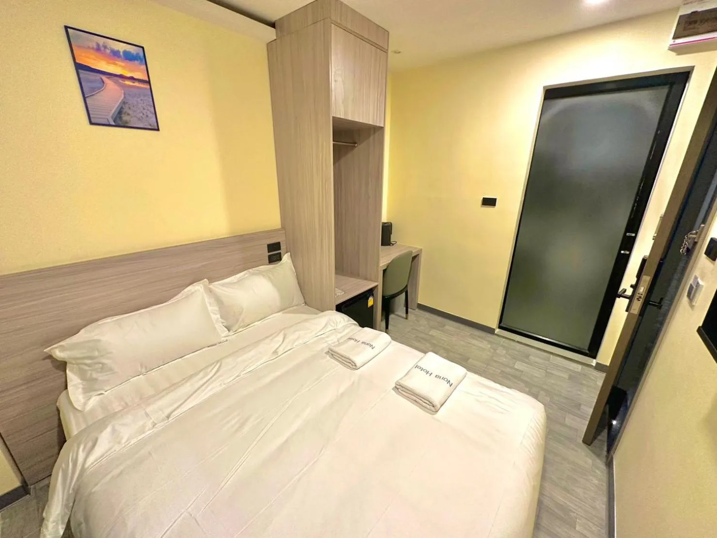 Bed in Nona Hotel, Bangkok