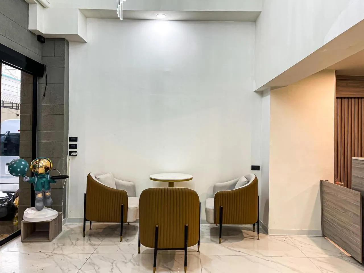 Communal lounge/ TV room in Nona Hotel, Bangkok