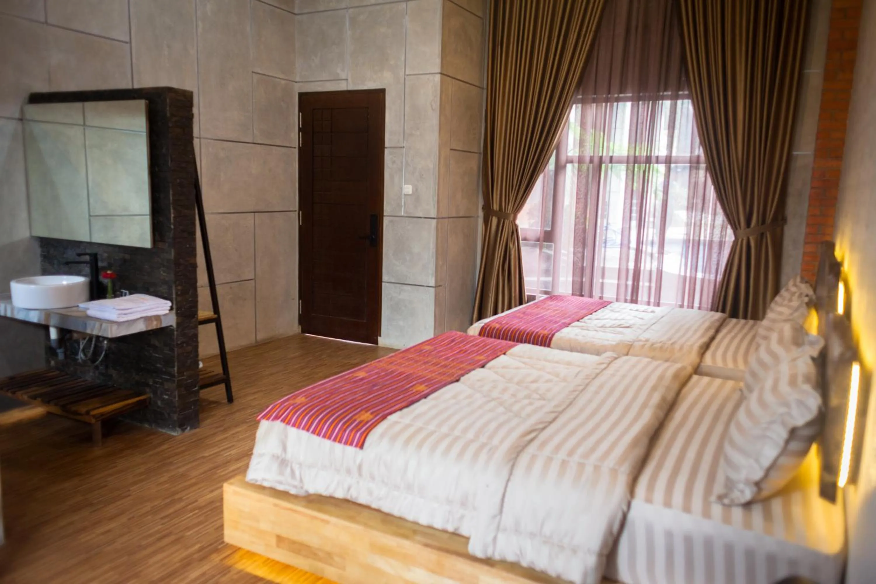 Bed in Pariban Hotel