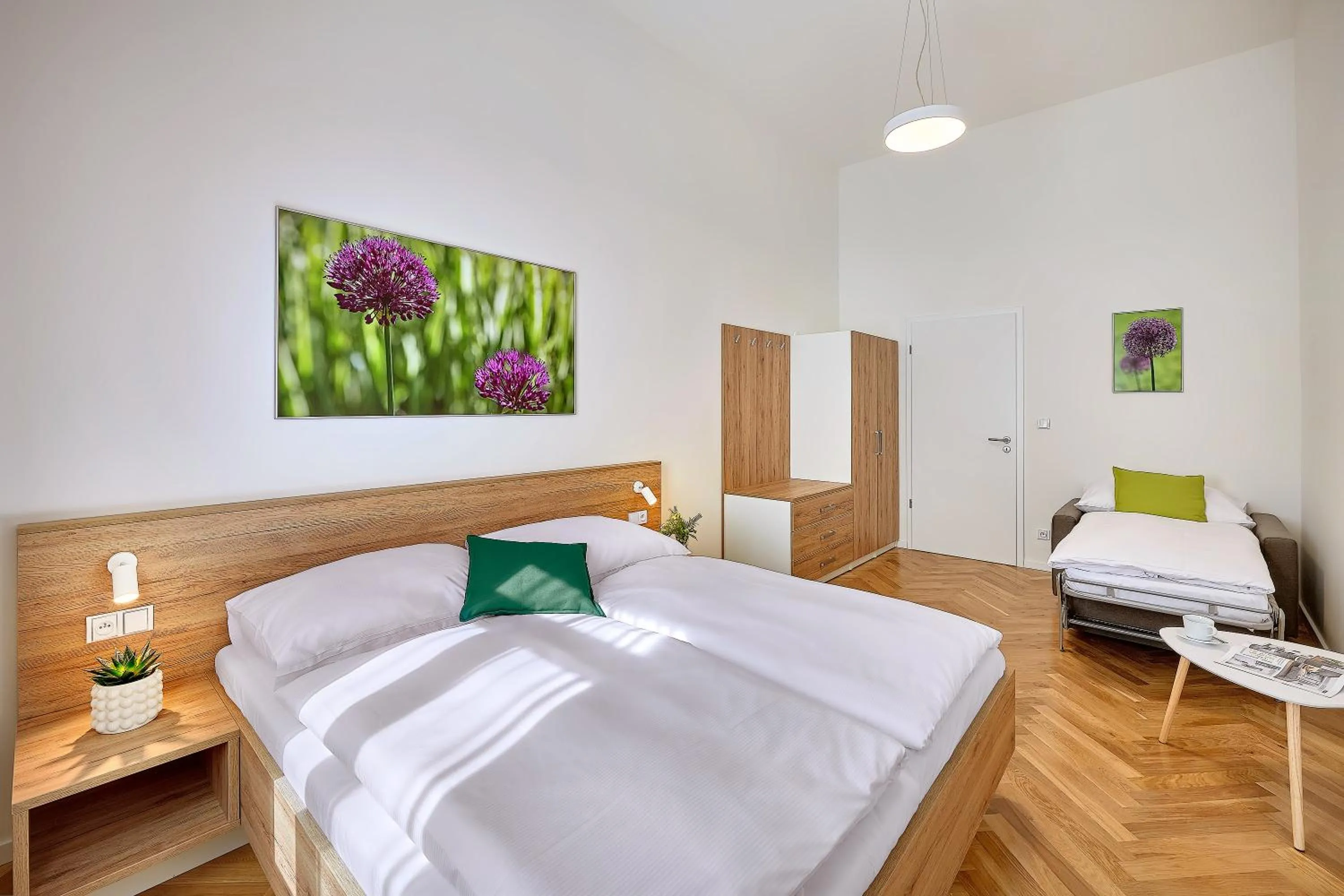 Bed in DownTown Suites Rubesova