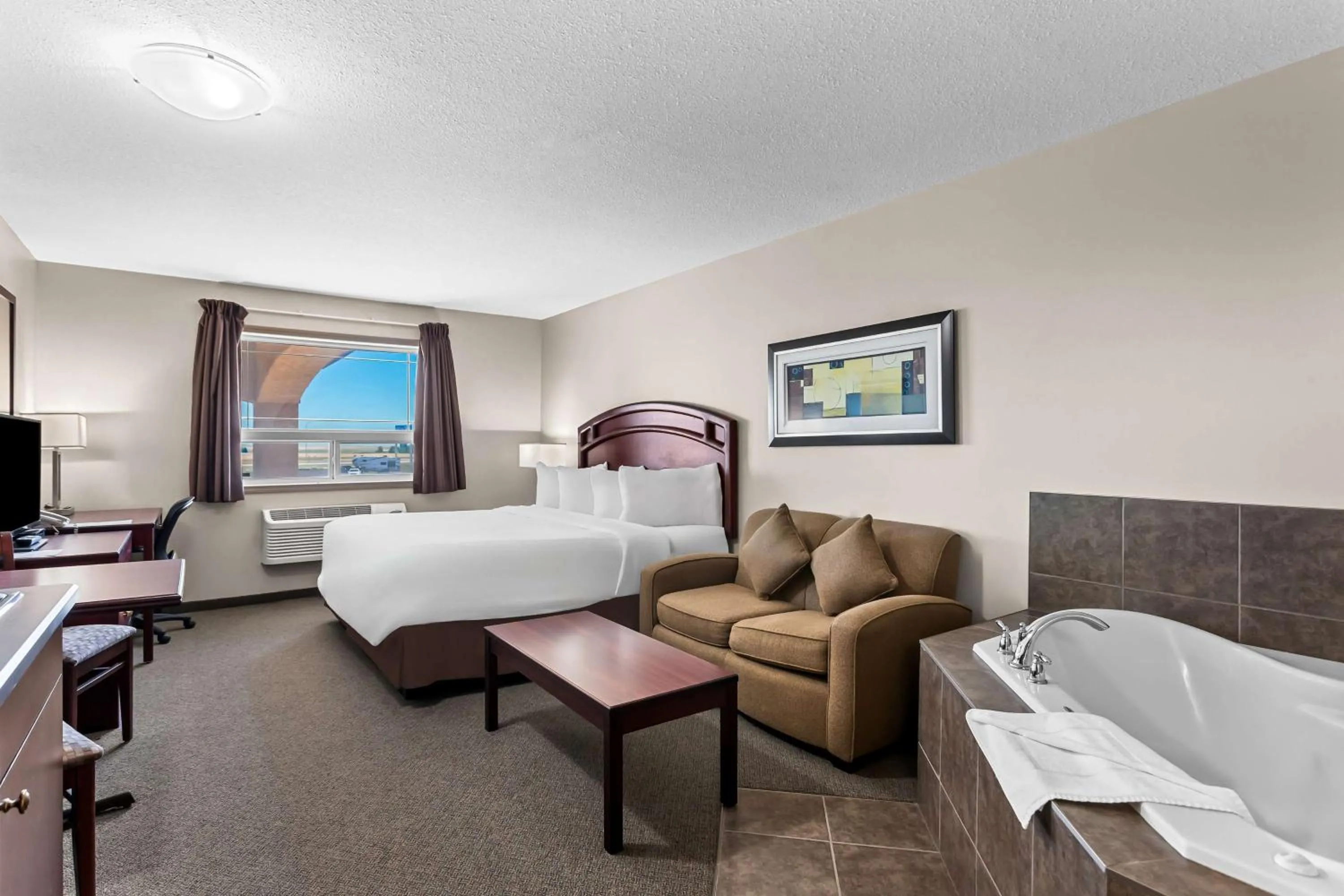 Photo of the whole room, Bed in SureStay Hotel by Best Western Bassano