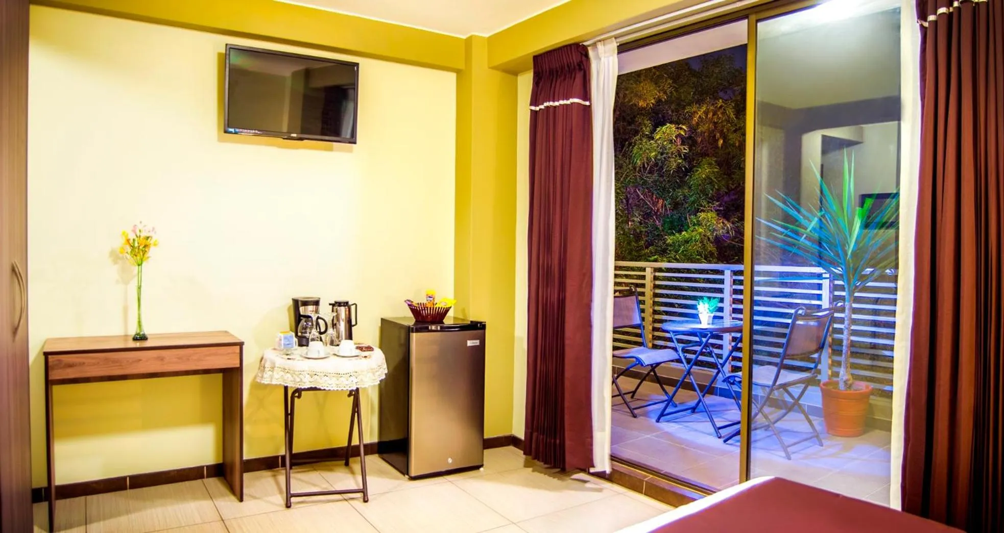 TV and multimedia in Hotel D'Carlo Class