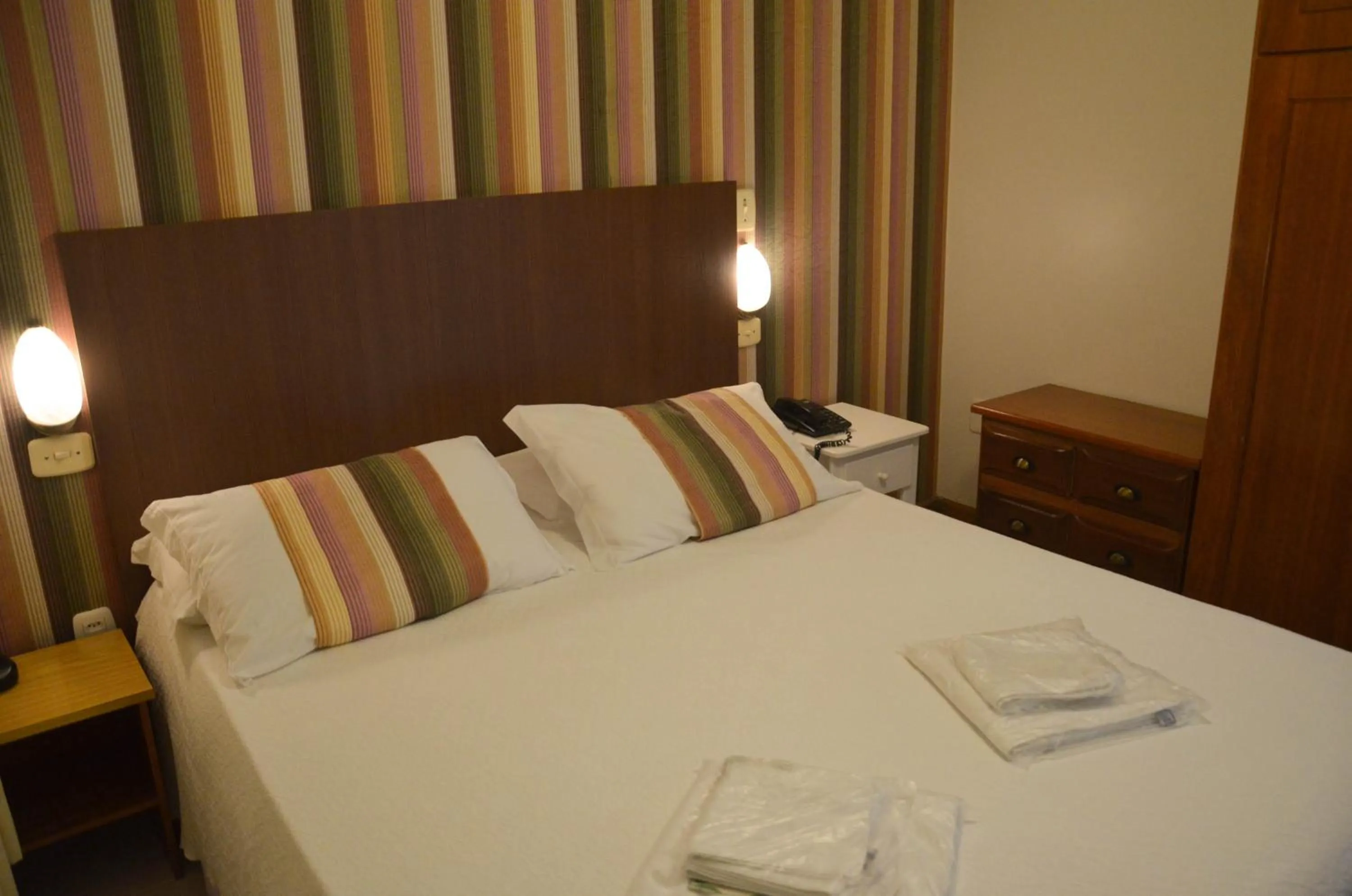 Photo of the whole room, Bed in Germanias Blumen Hotel