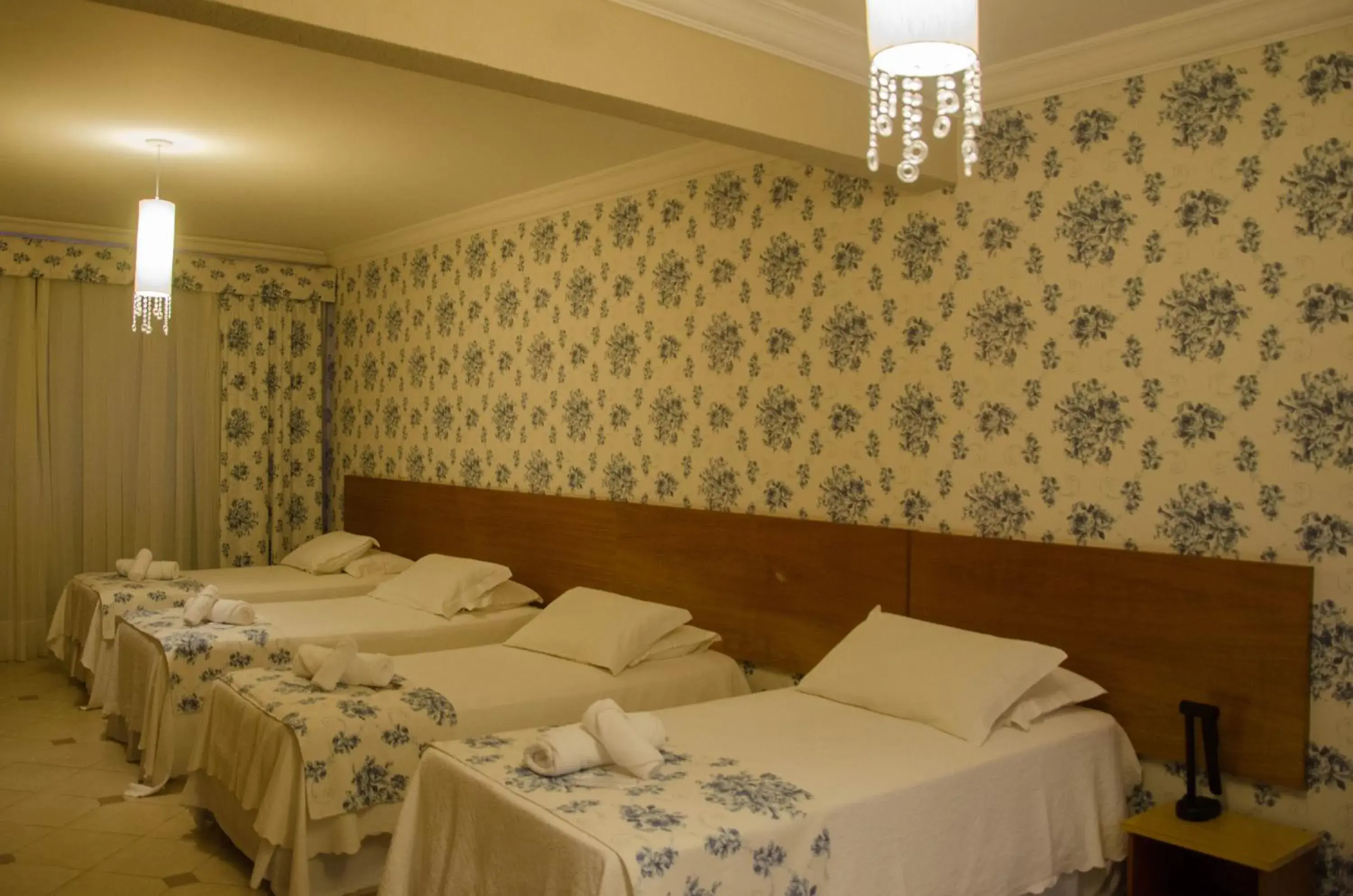 Quadruple Room in Germanias Blumen Hotel Quadruple Room in Germanias Blumen Hotel