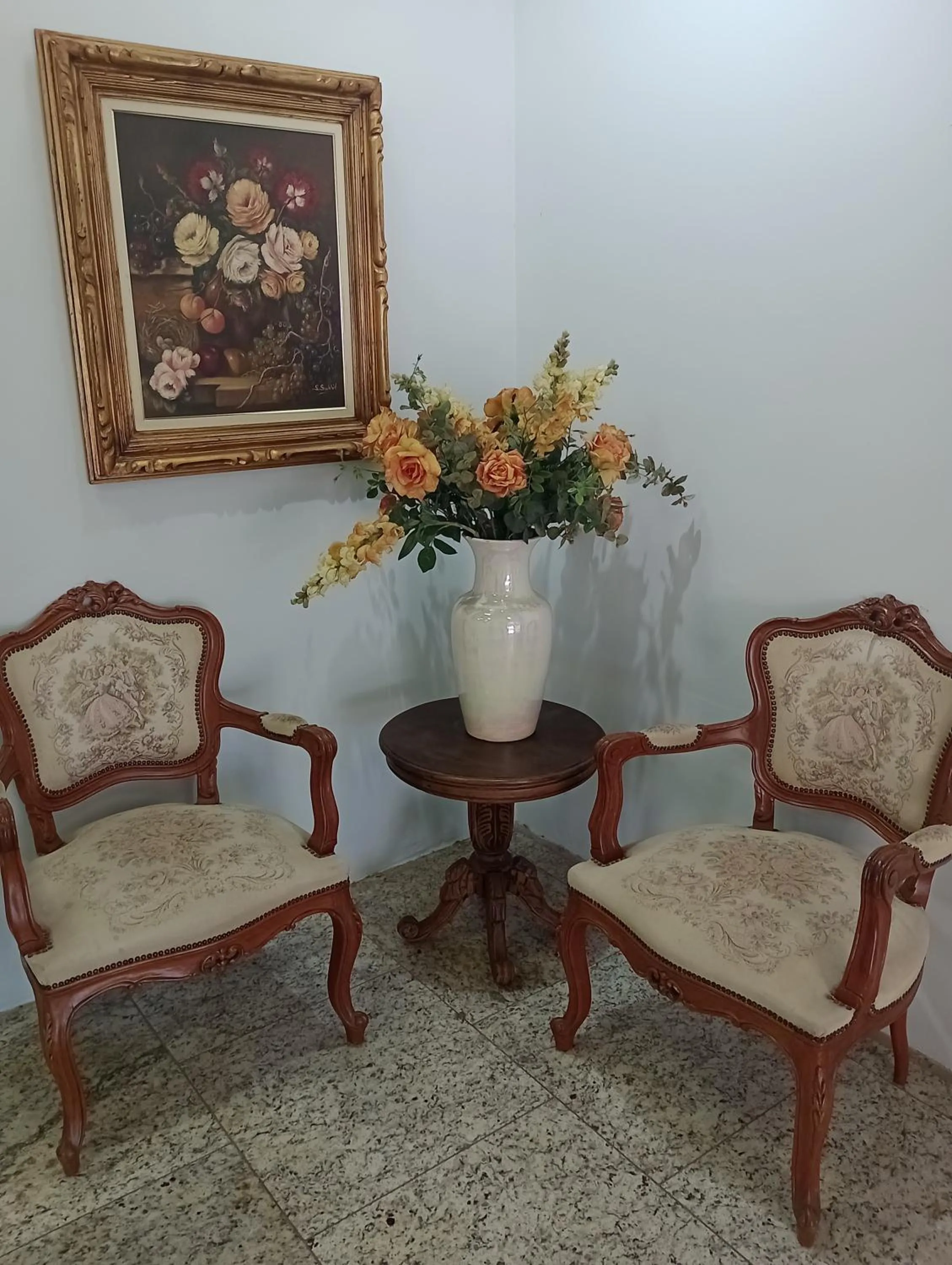 Decorative detail in Germanias Blumen Hotel