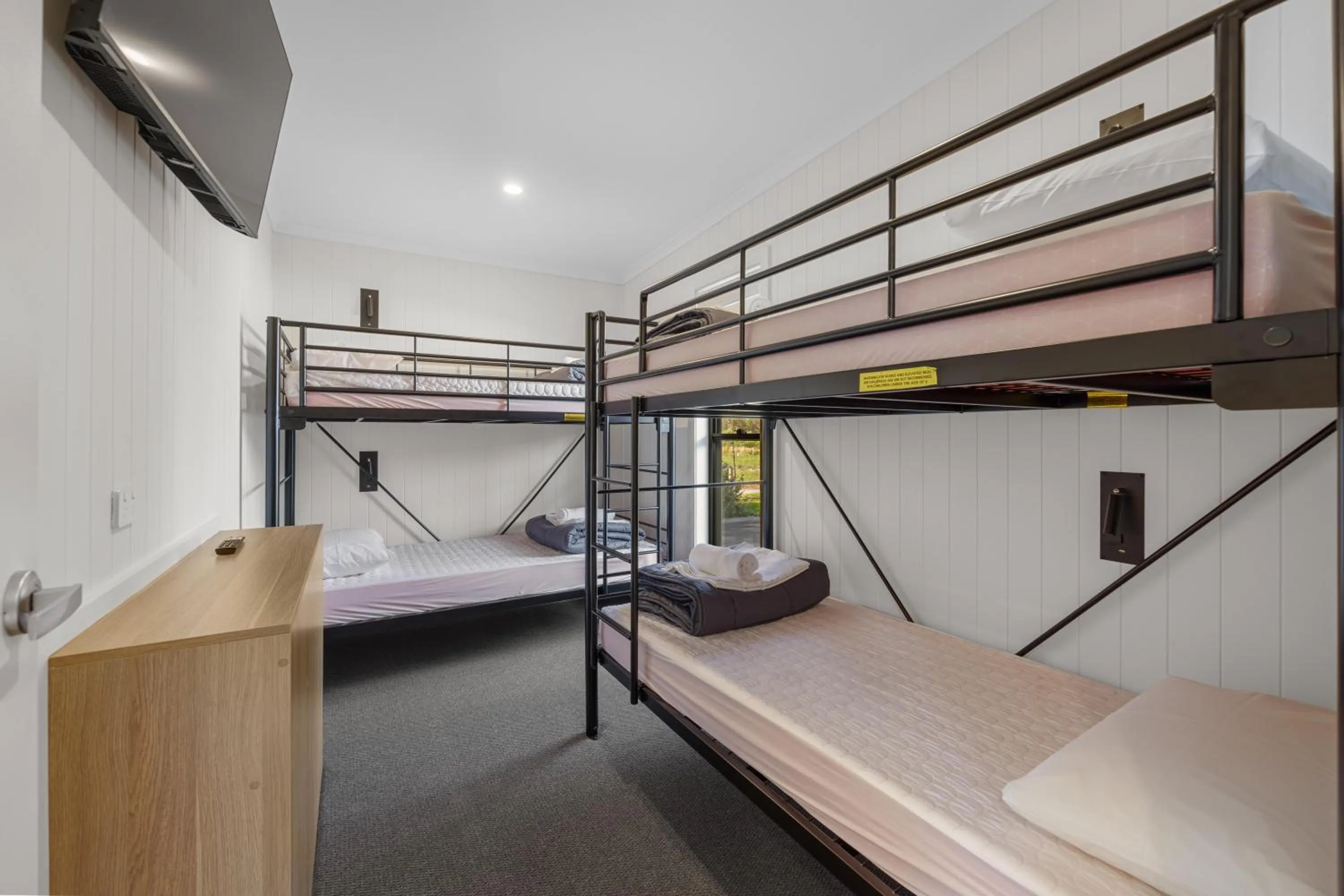 Bedroom, Bed in BIG4 Ingenia Holidays Inverloch