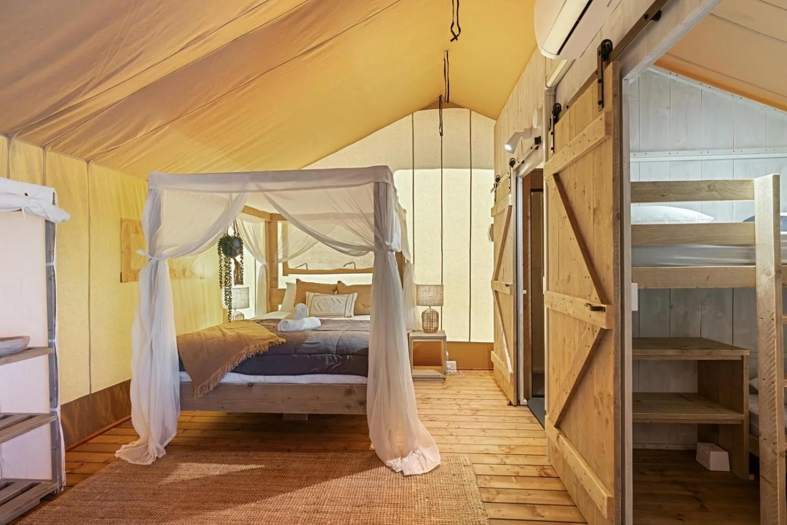 Bed in BIG4 Ingenia Holidays Inverloch