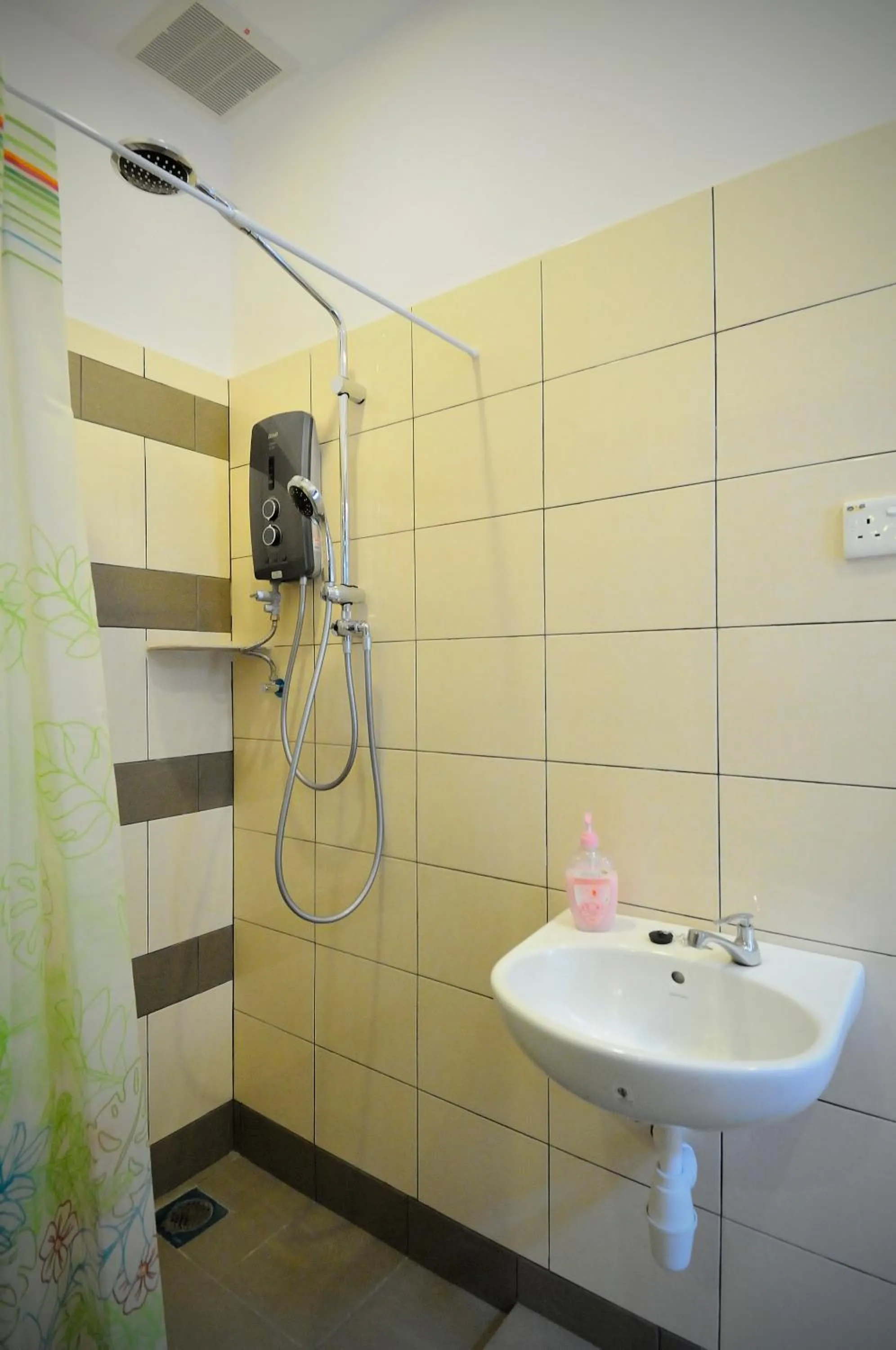 Bathroom in Thirty Three Stewart Houze