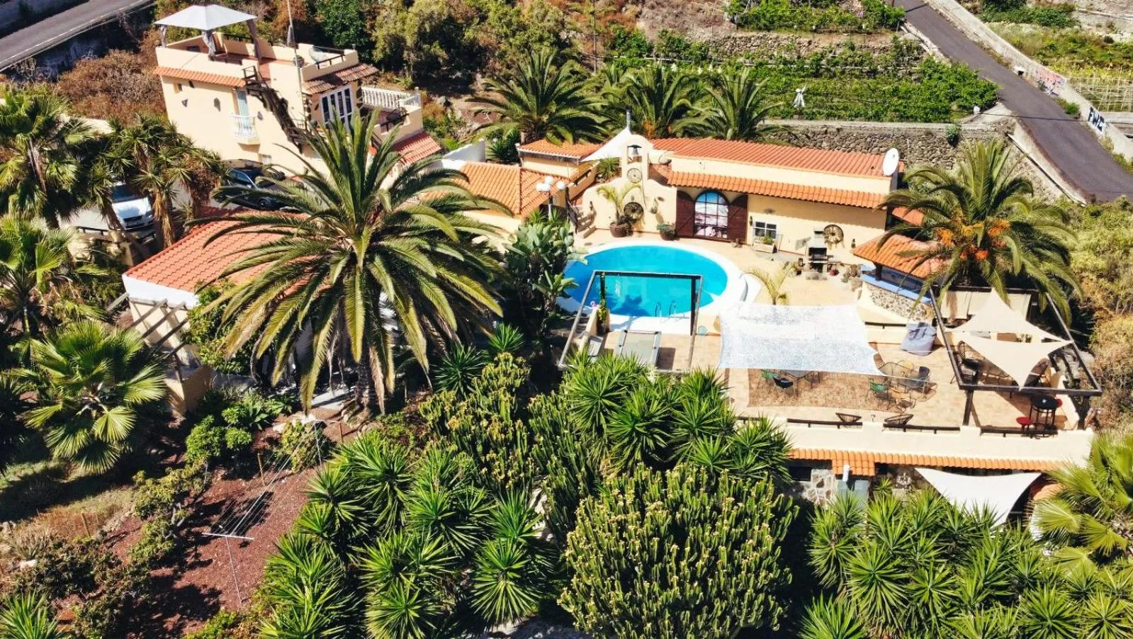 Property building in Finca Vino Tinto 1