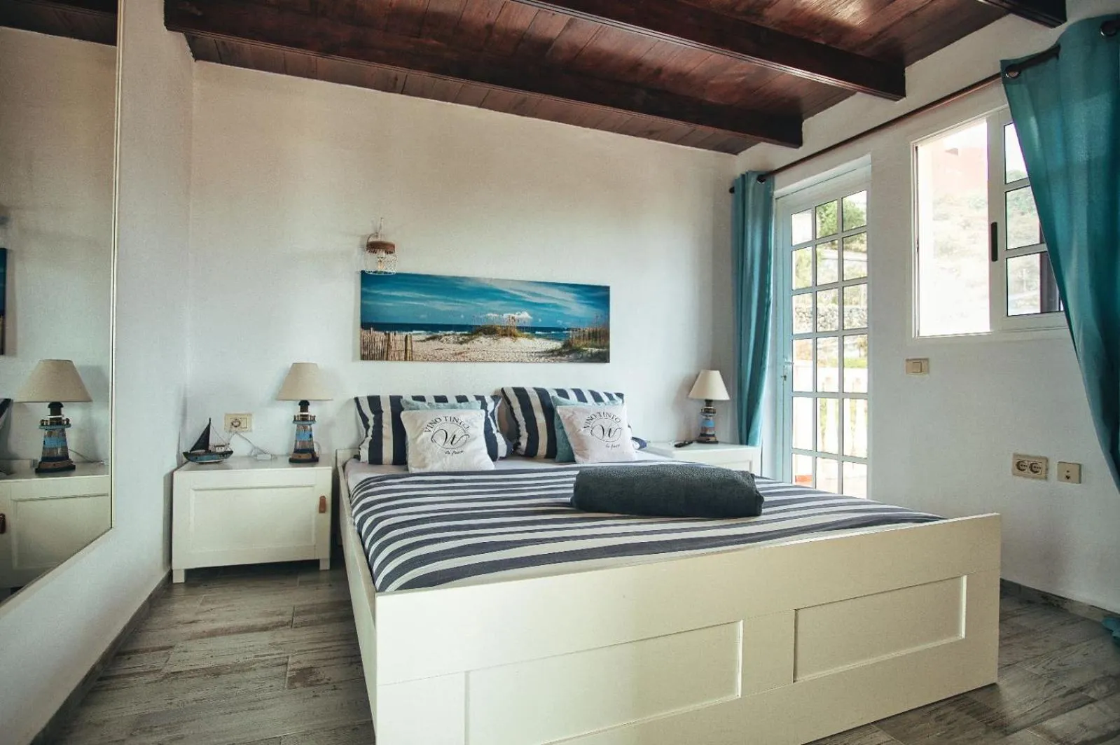 Photo of the whole room, Bed in Finca Vino Tinto 1