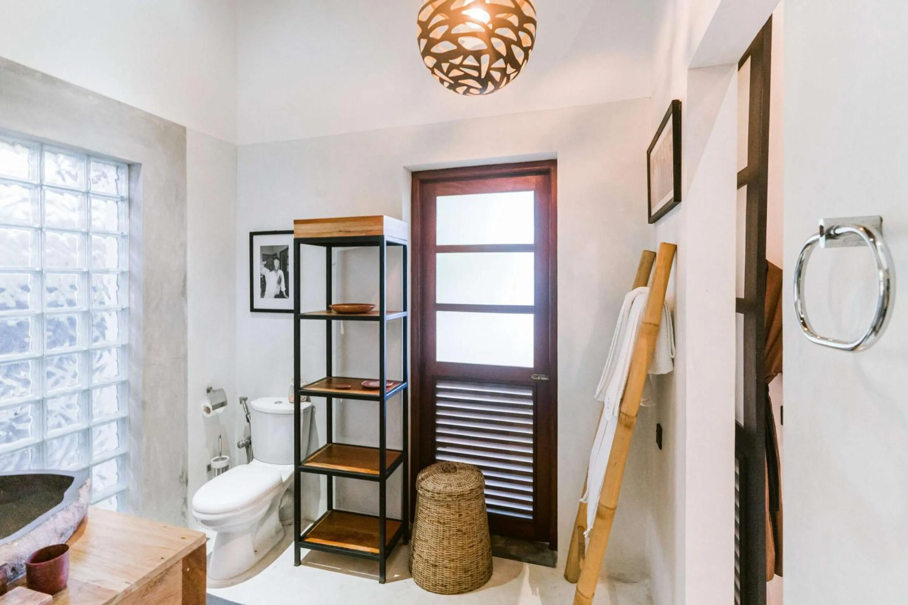 Toilet in Eraeliya Villas & Gardens