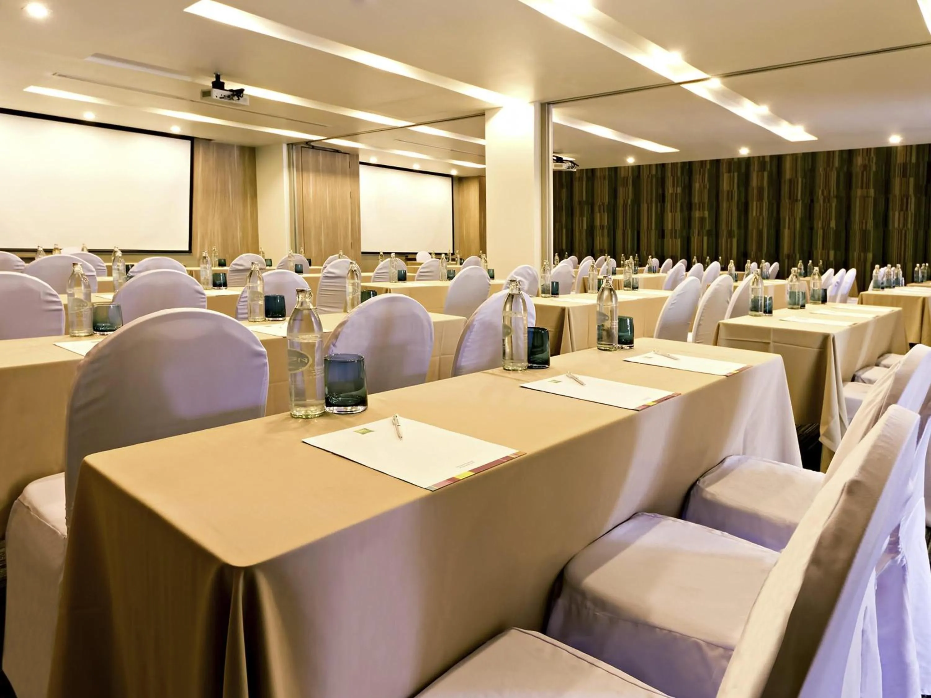 Meeting/conference room in ibis Styles Krabi Ao Nang