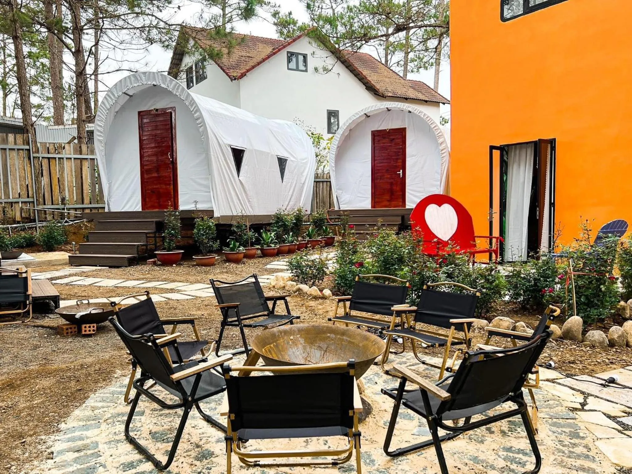 De Vivre Homestay Măng Đen