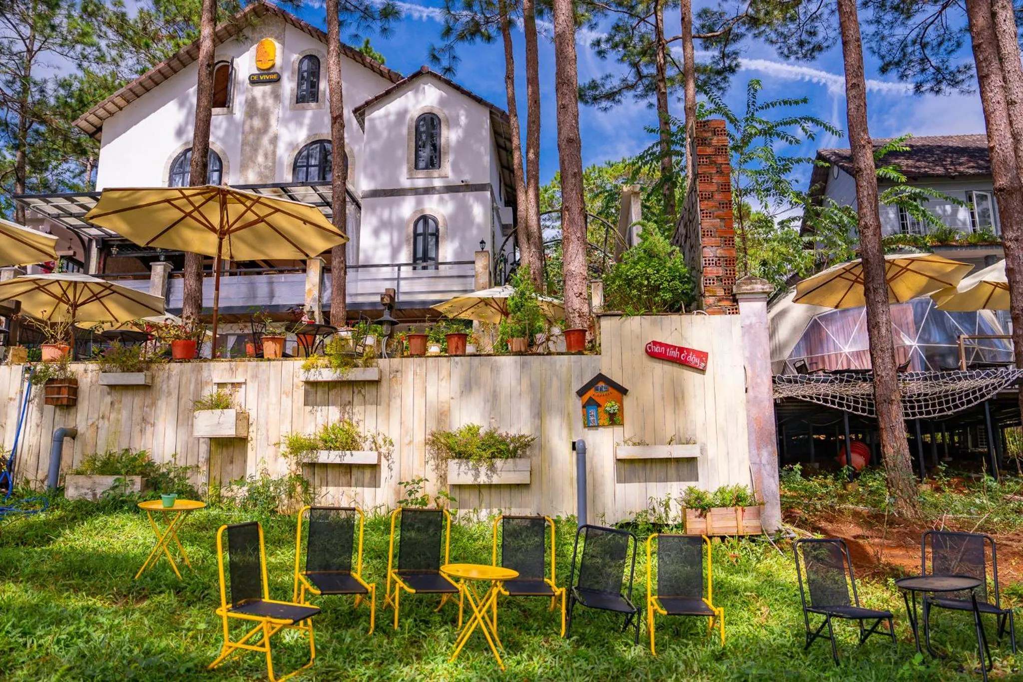 On site in De Vivre Homestay Măng Đen