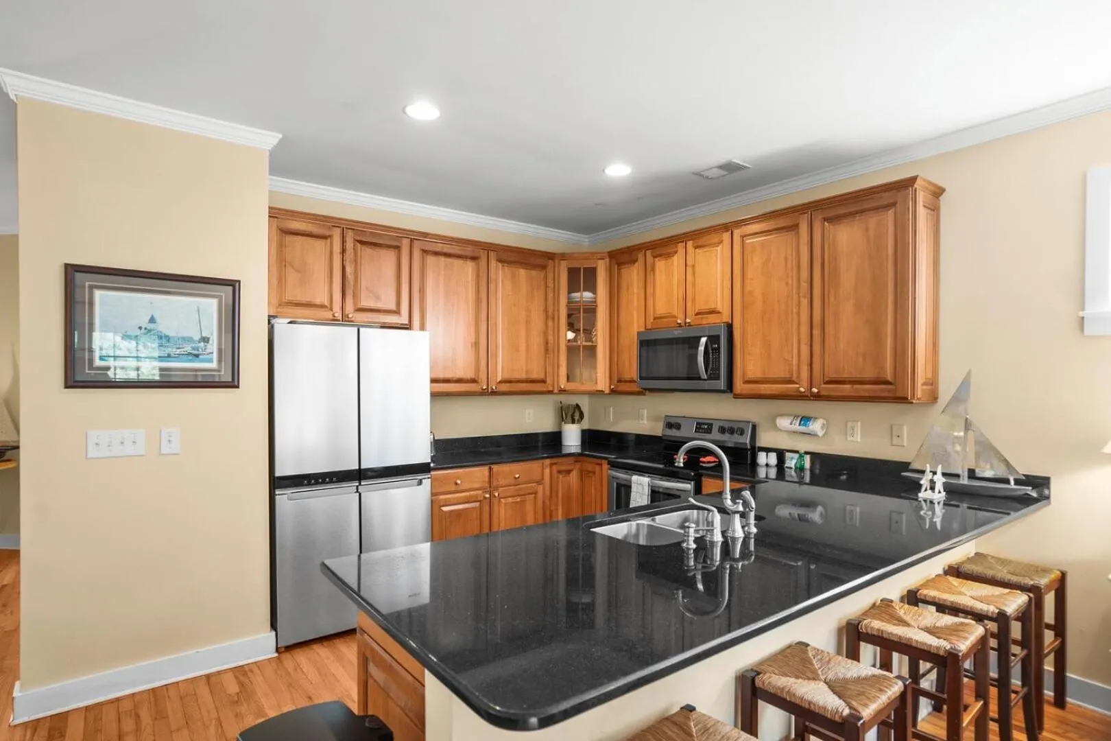 Kitchen or kitchenette in 694 Bonito Rd-Sandy Palms