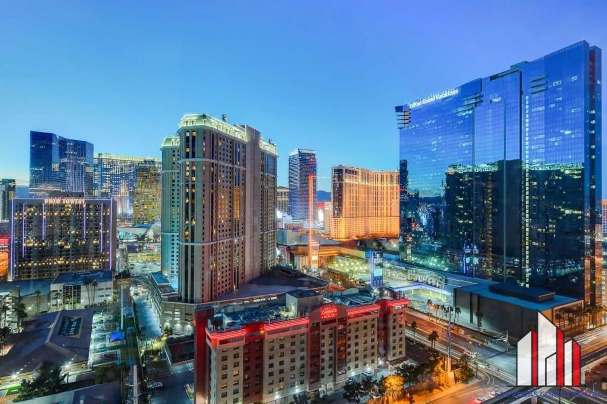 Signature 2Br3Ba F1 View Balcony Ste 21-701 and 03