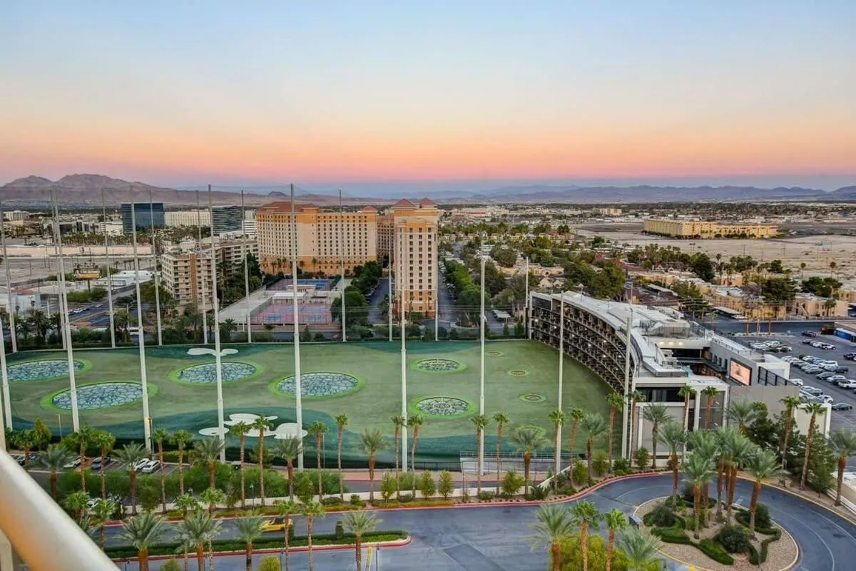 Signature 2Br3Ba balcony combo units 16-702 and 04