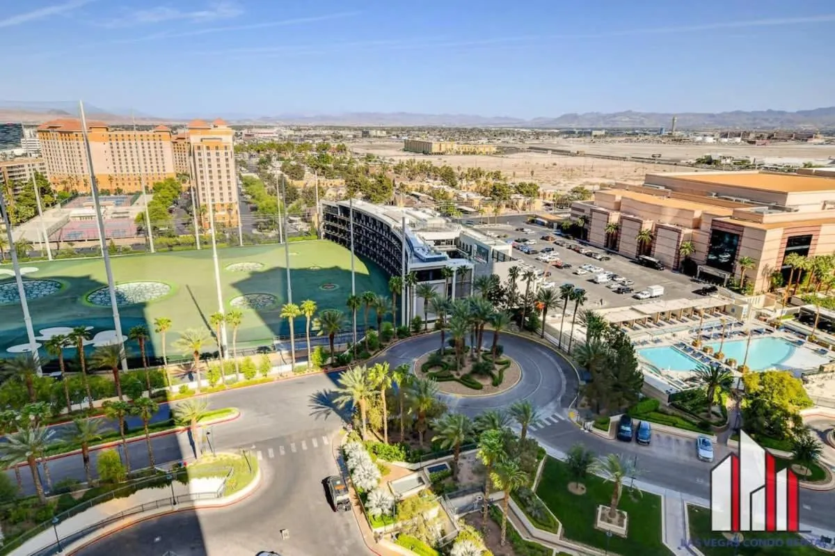 Signature 2Br3Ba balcony combo units 16-702 and 04