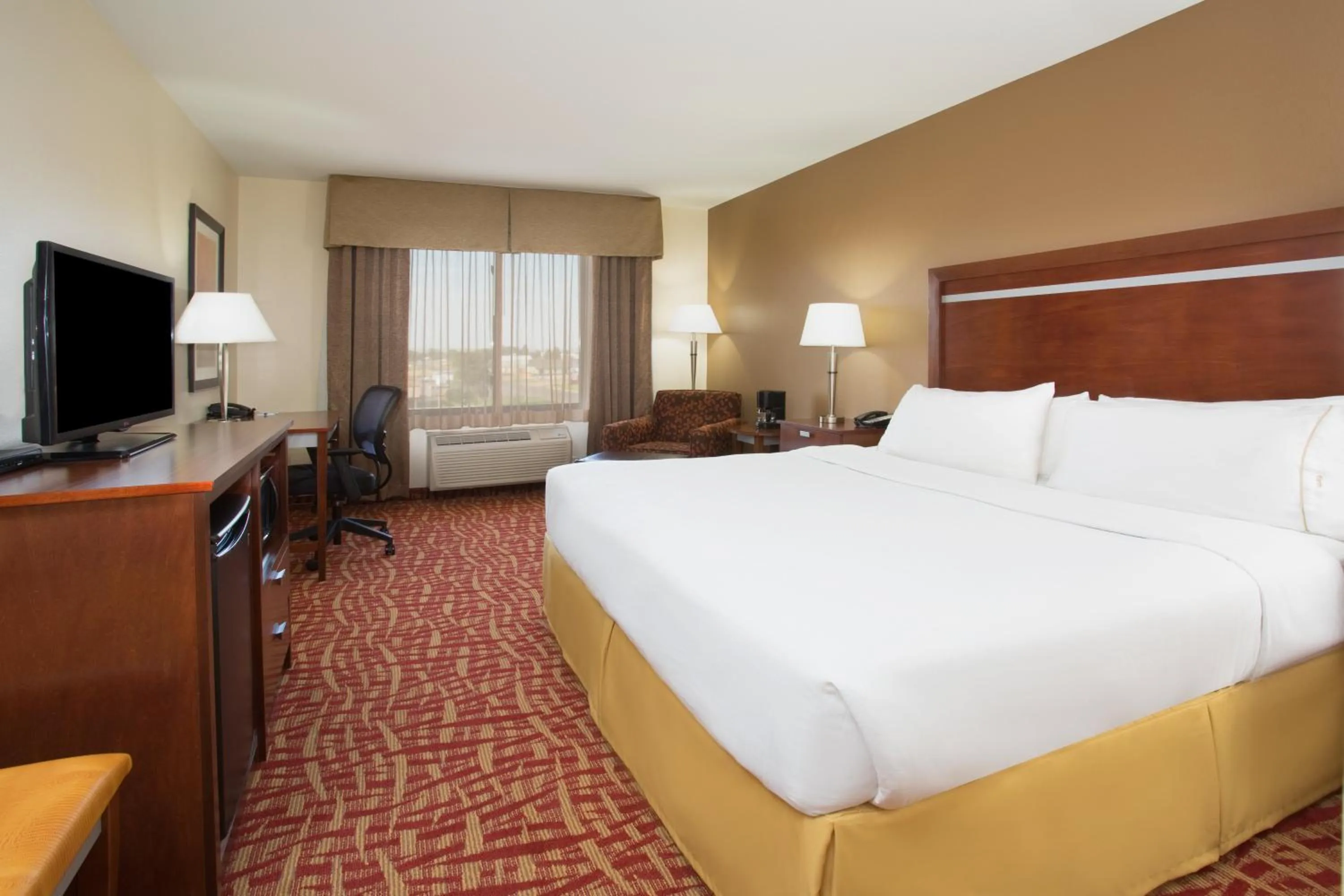 Bed in Holiday Inn Express & Suites Glendive by IHG