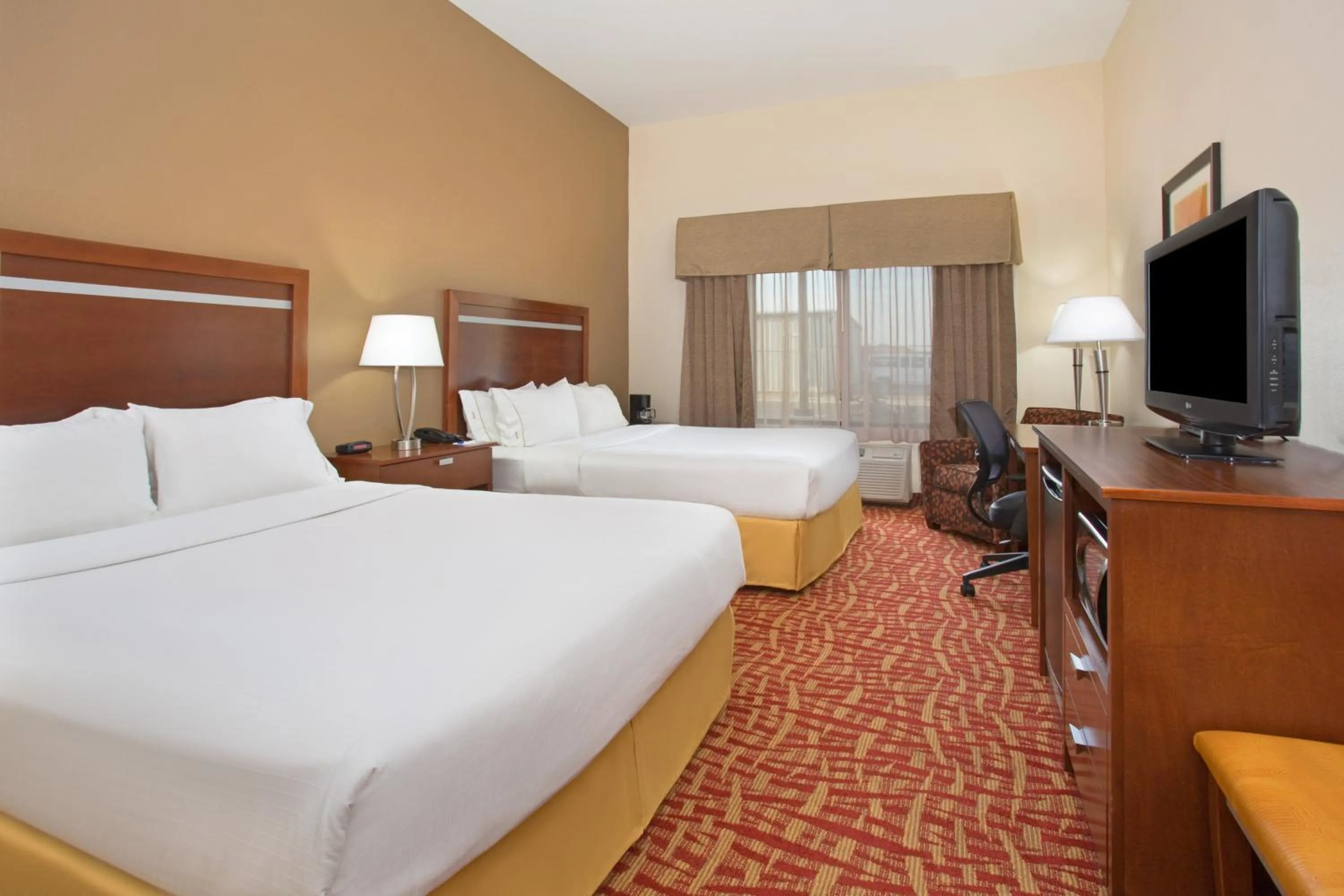 Photo of the whole room, Bed in Holiday Inn Express & Suites Glendive by IHG
