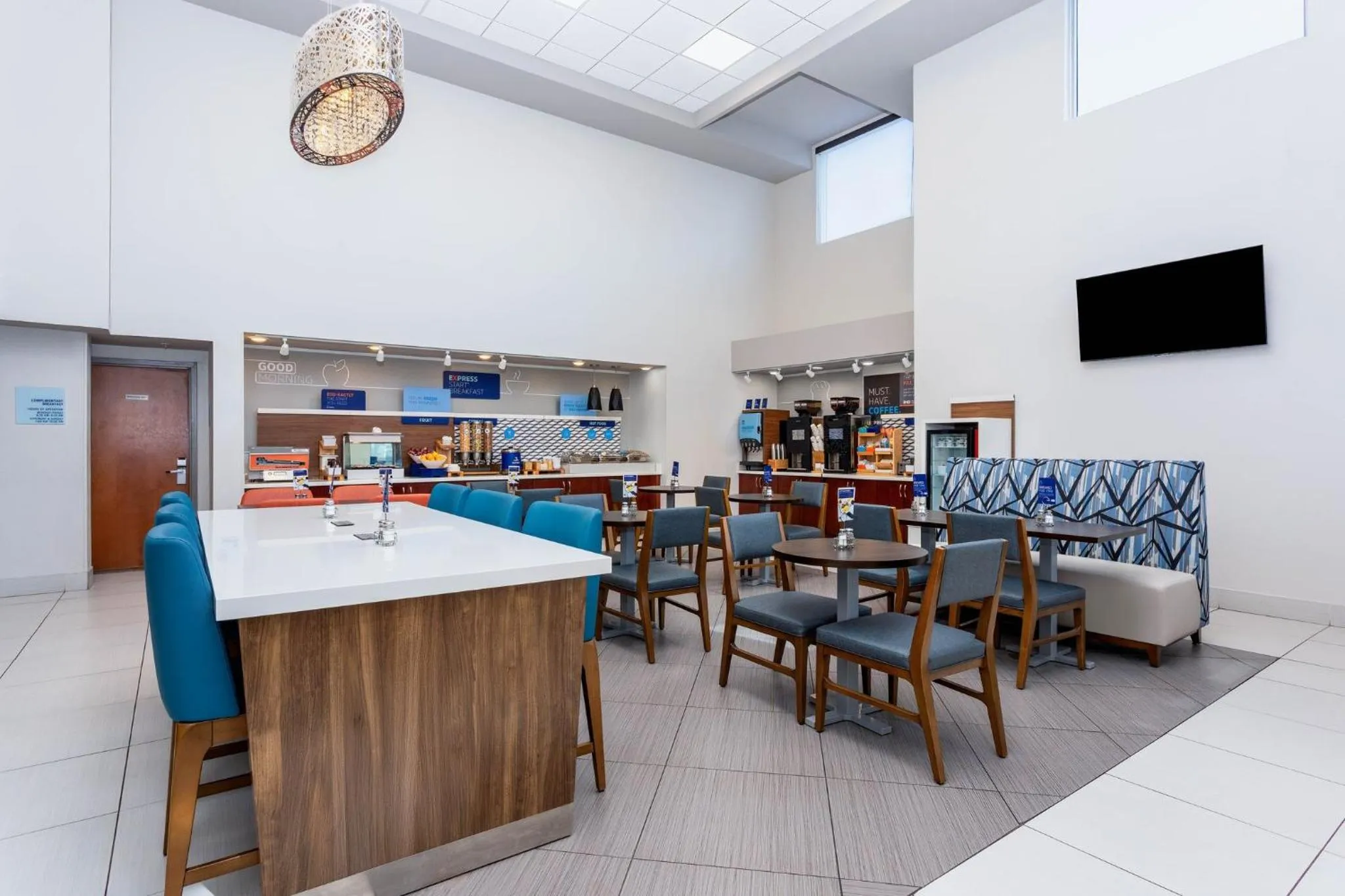 Breakfast in Holiday Inn Express & Suites Lantana by IHG