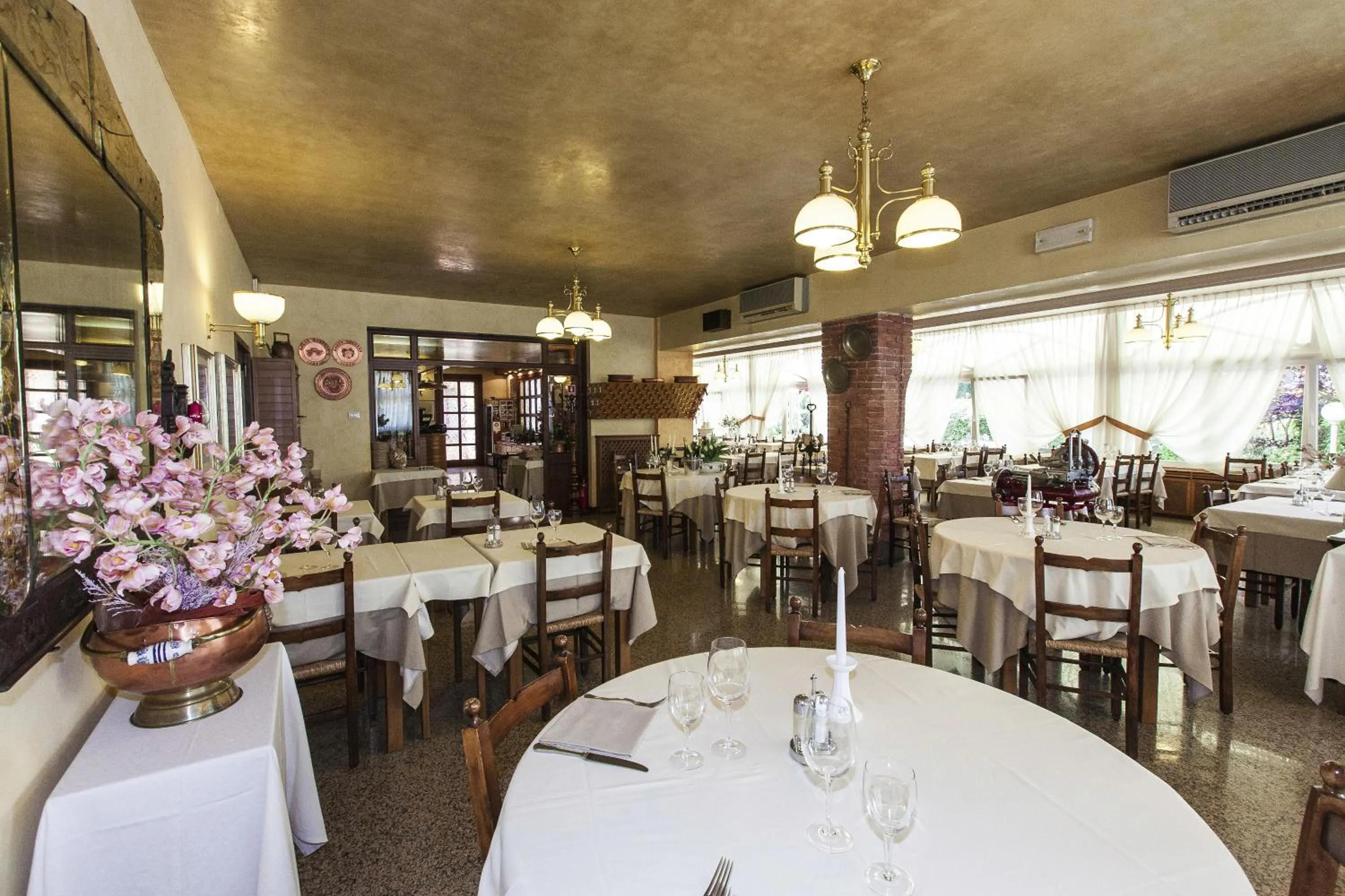 Restaurant/places to eat in Residence Bertolini