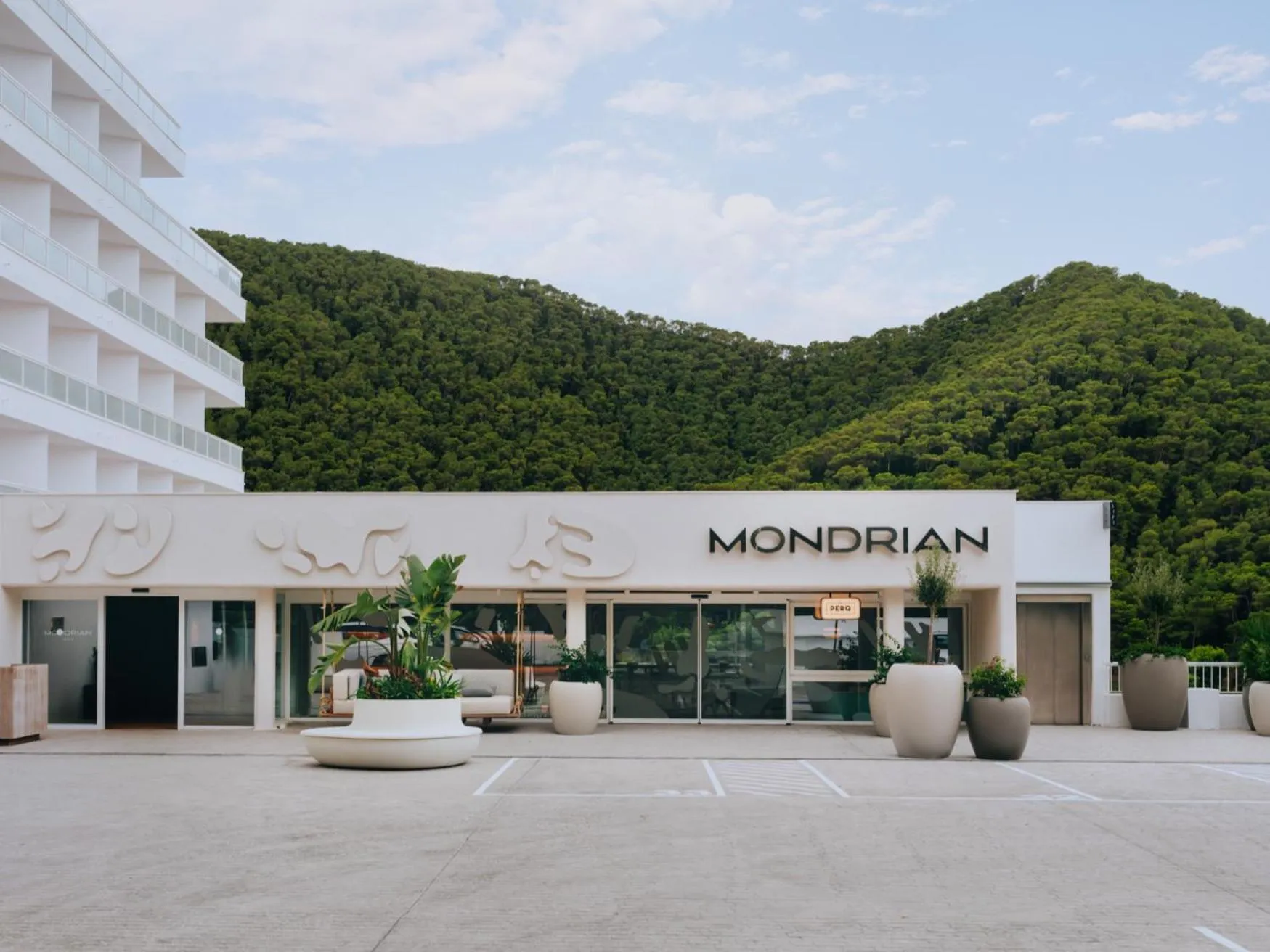 Facade/entrance in Mondrian Ibiza