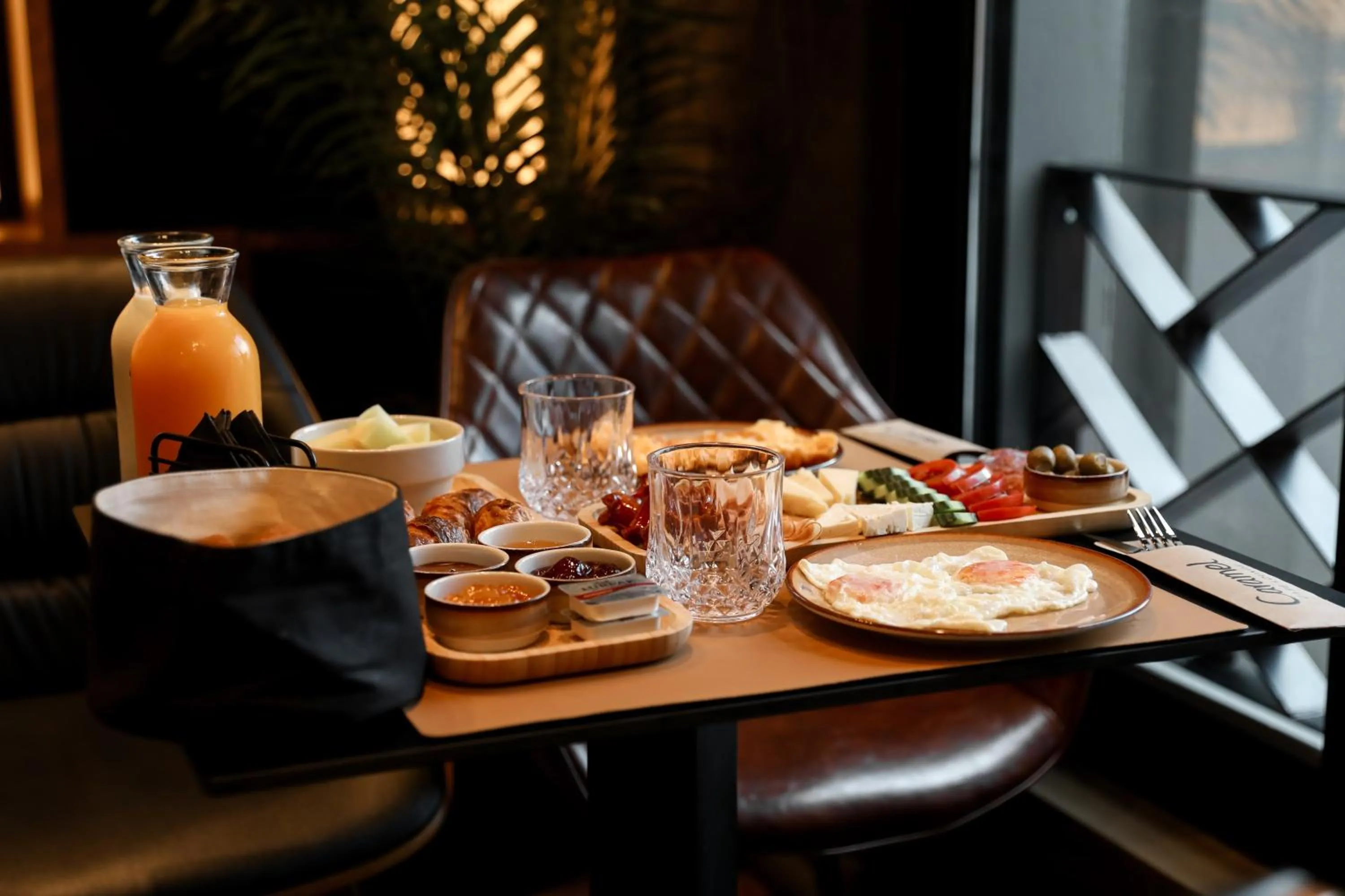 Food and drinks in Caramel Boutique Hotel