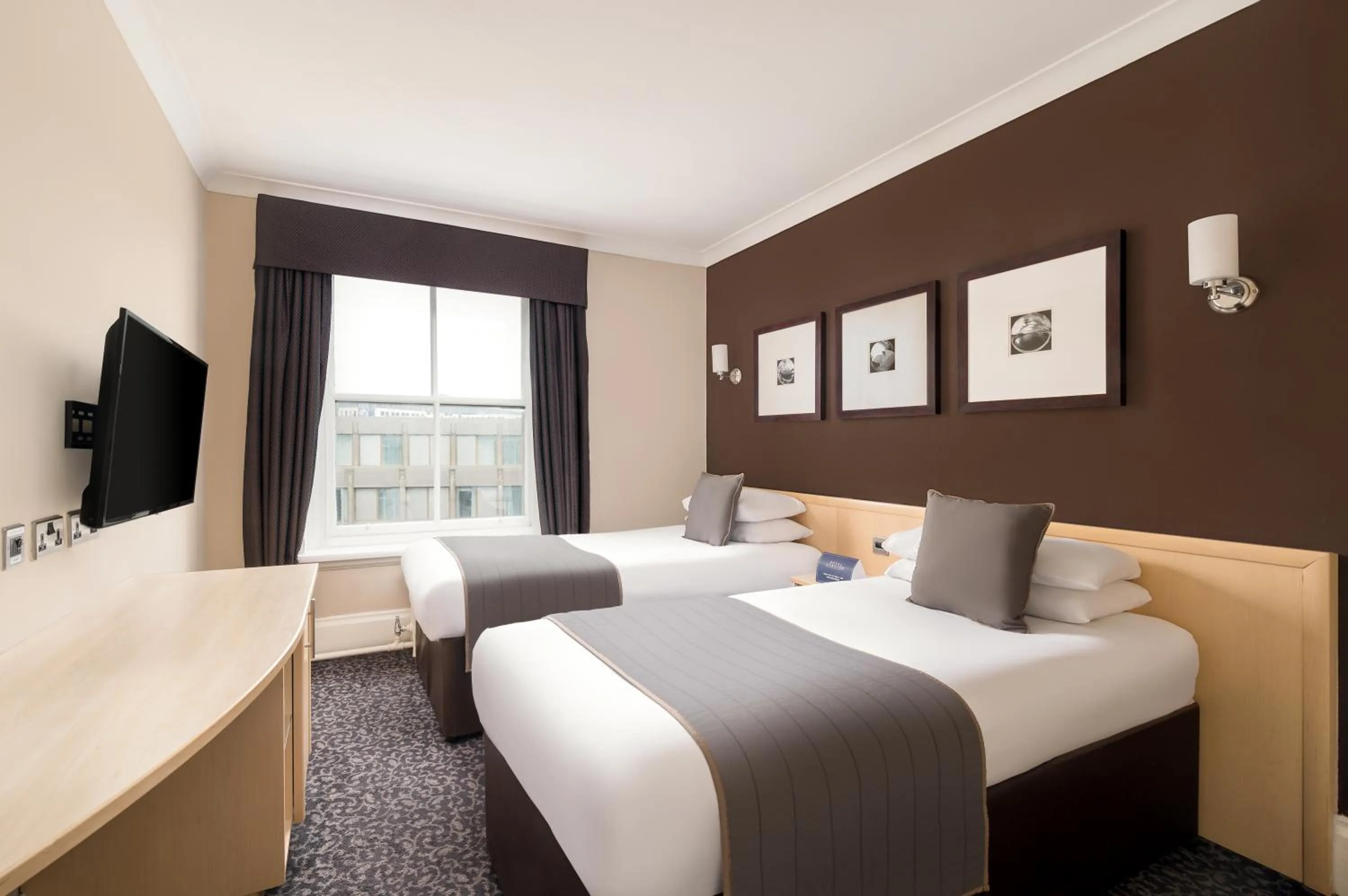 Bedroom, Bed in Royal Station Hotel- Part of the Cairn Collection