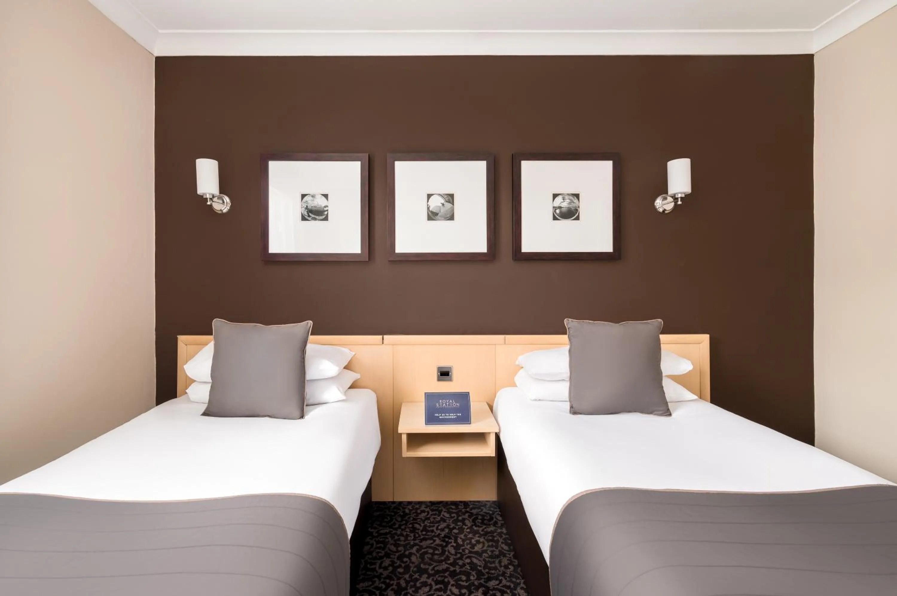 Bedroom, Bed in Royal Station Hotel- Part of the Cairn Collection