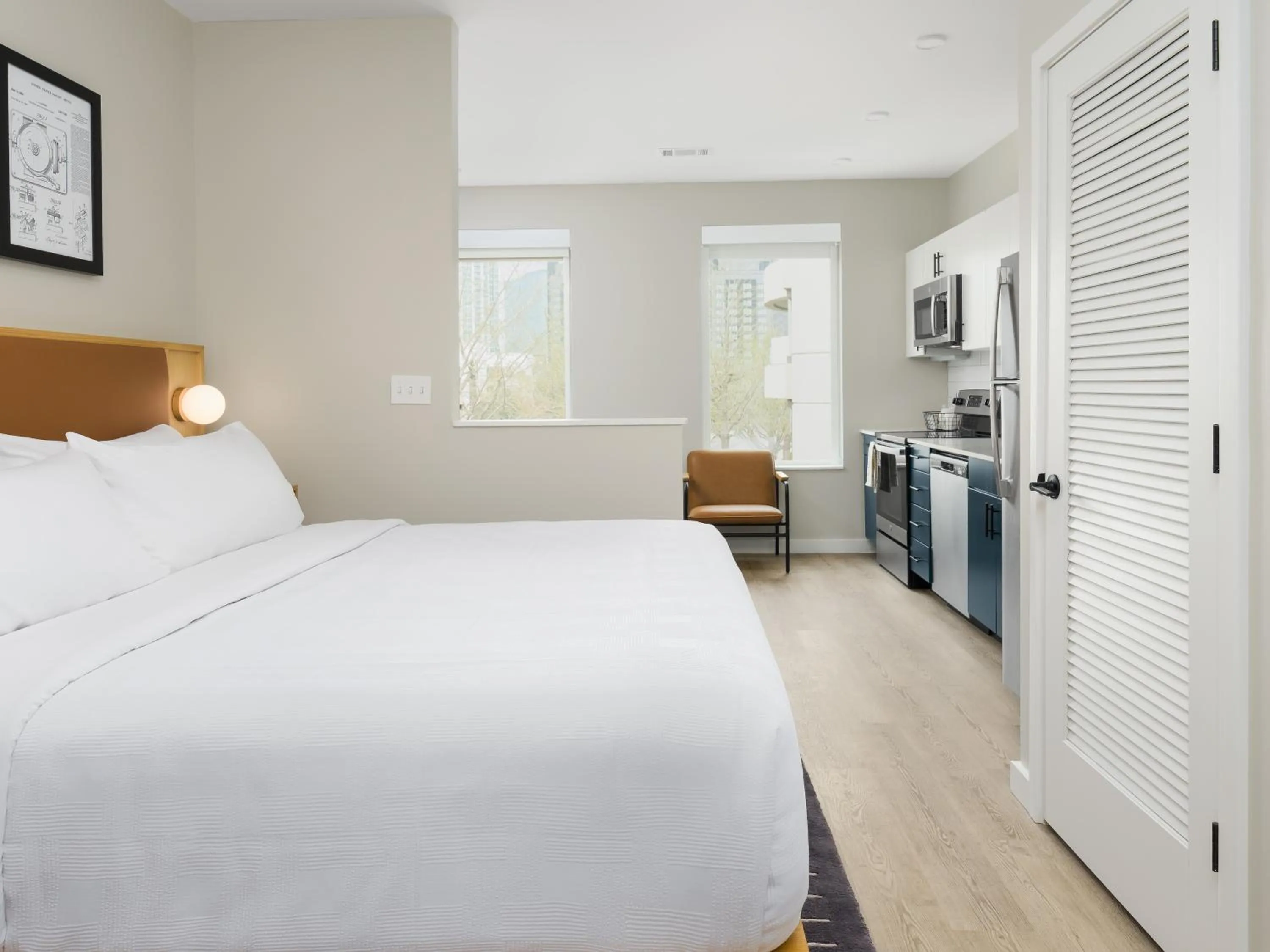 Bed in Motif Nashville's Hotel on Music Row