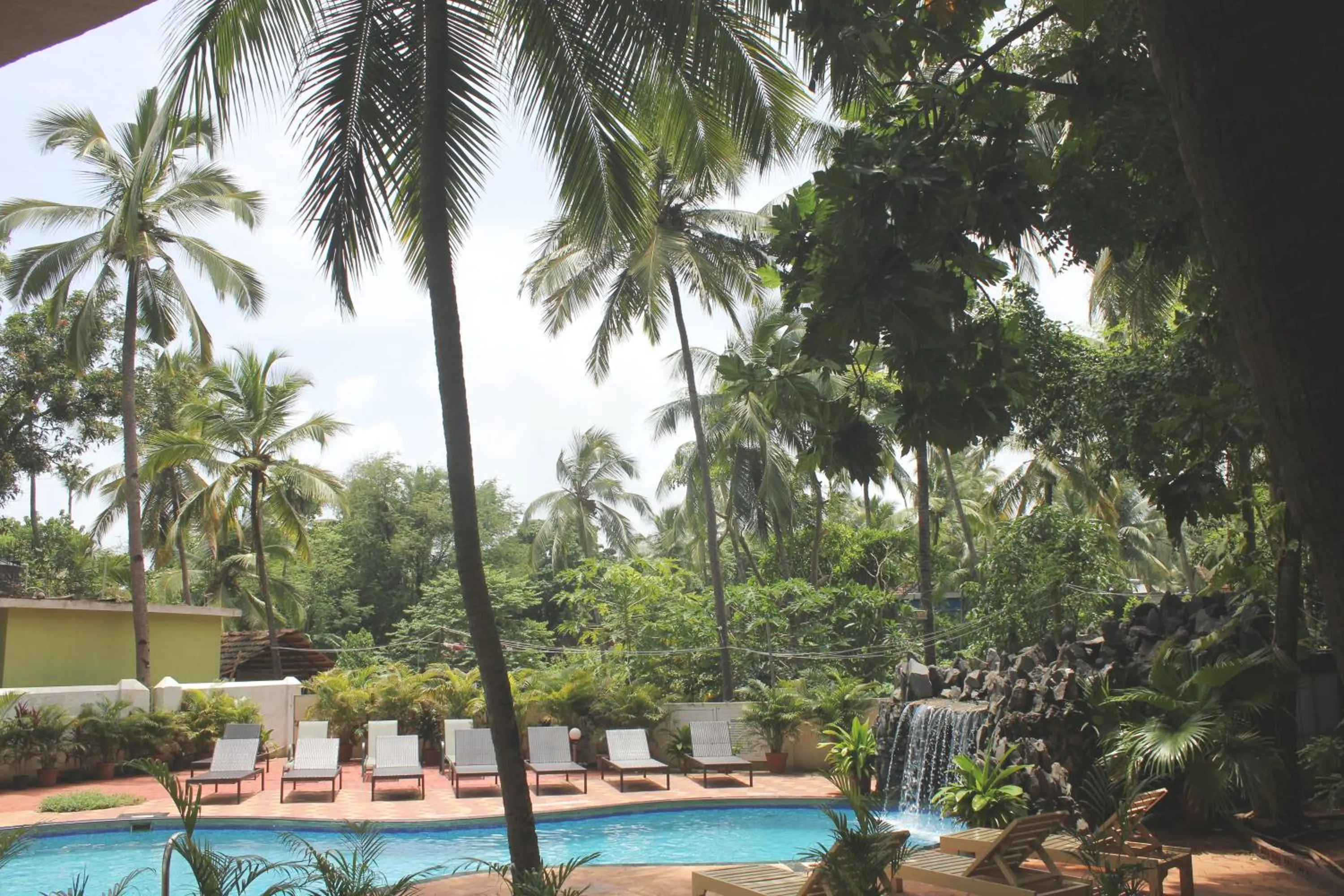 Pool view in Silver Sands Sunshine - Angaara