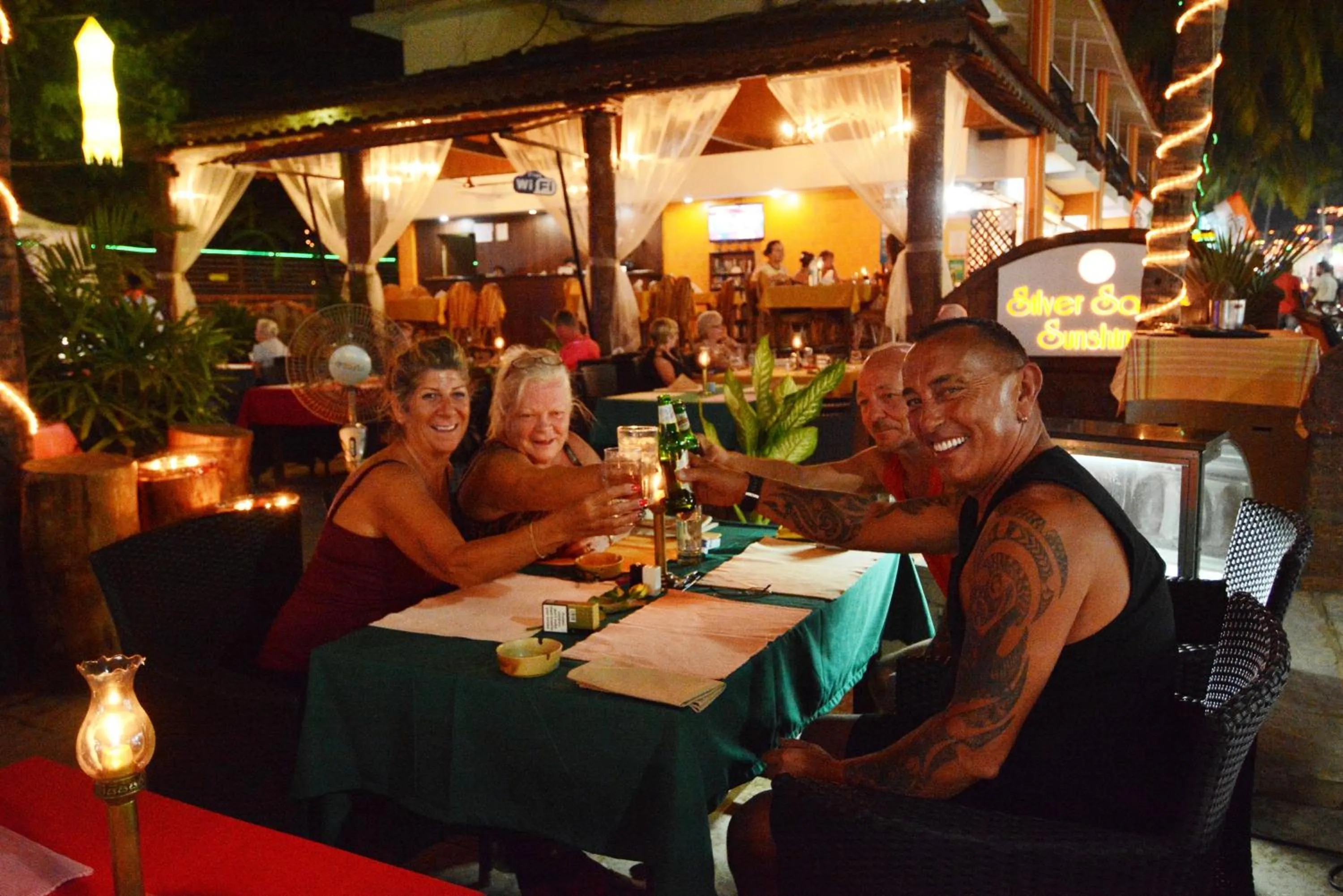 Restaurant/places to eat in Silver Sands Sunshine - Angaara