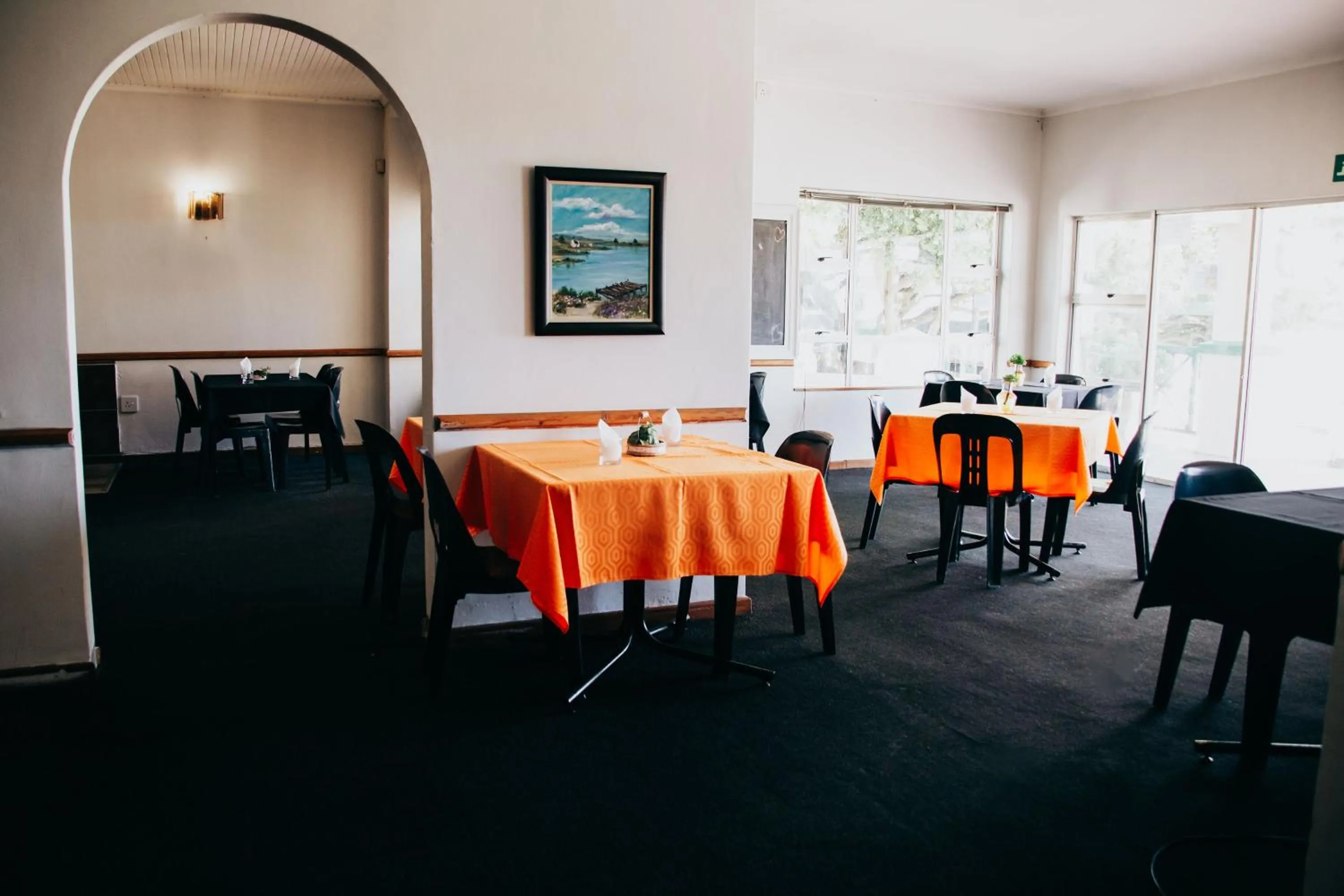 Restaurant/places to eat in Laaiplek Hotel