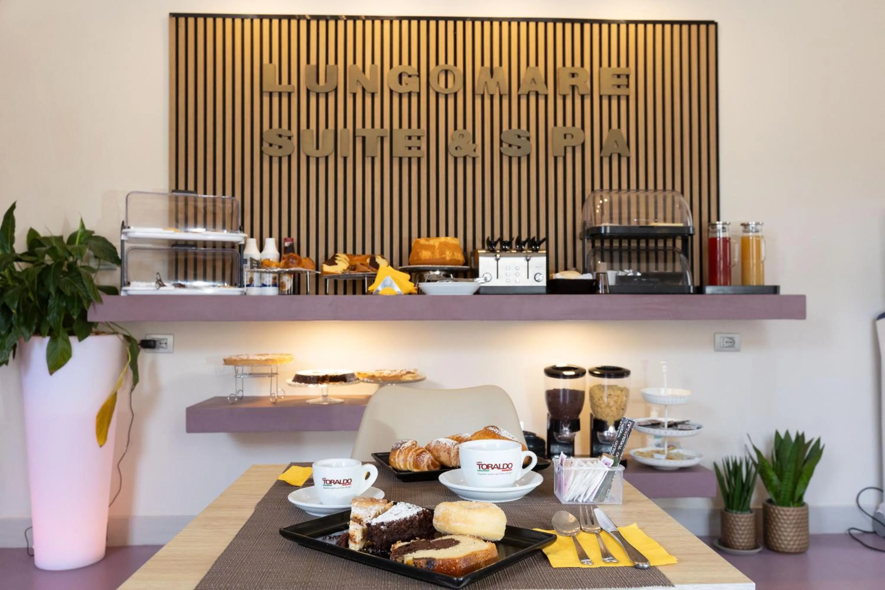 Breakfast in Lungomare Suite & Spa