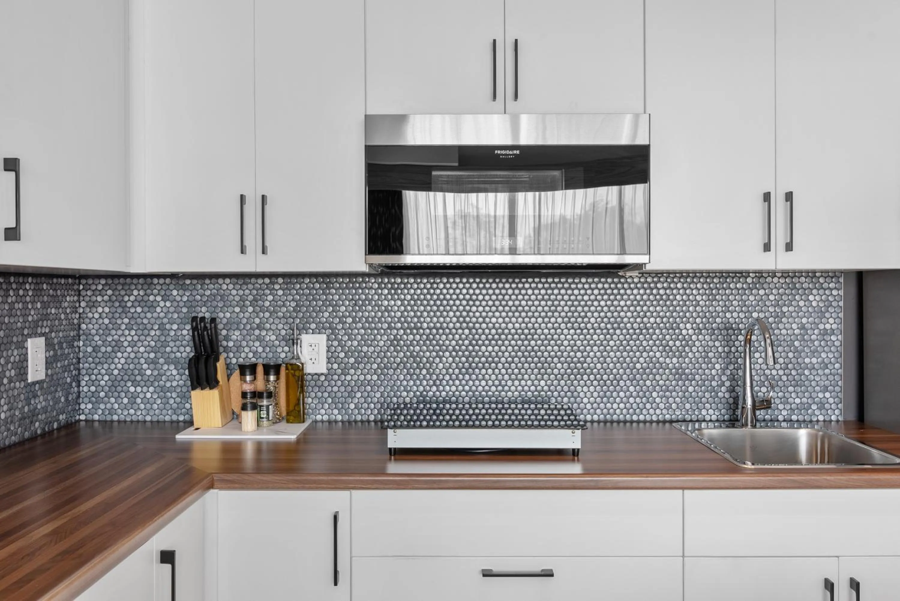 kitchen in Cannery Lofts Niagara