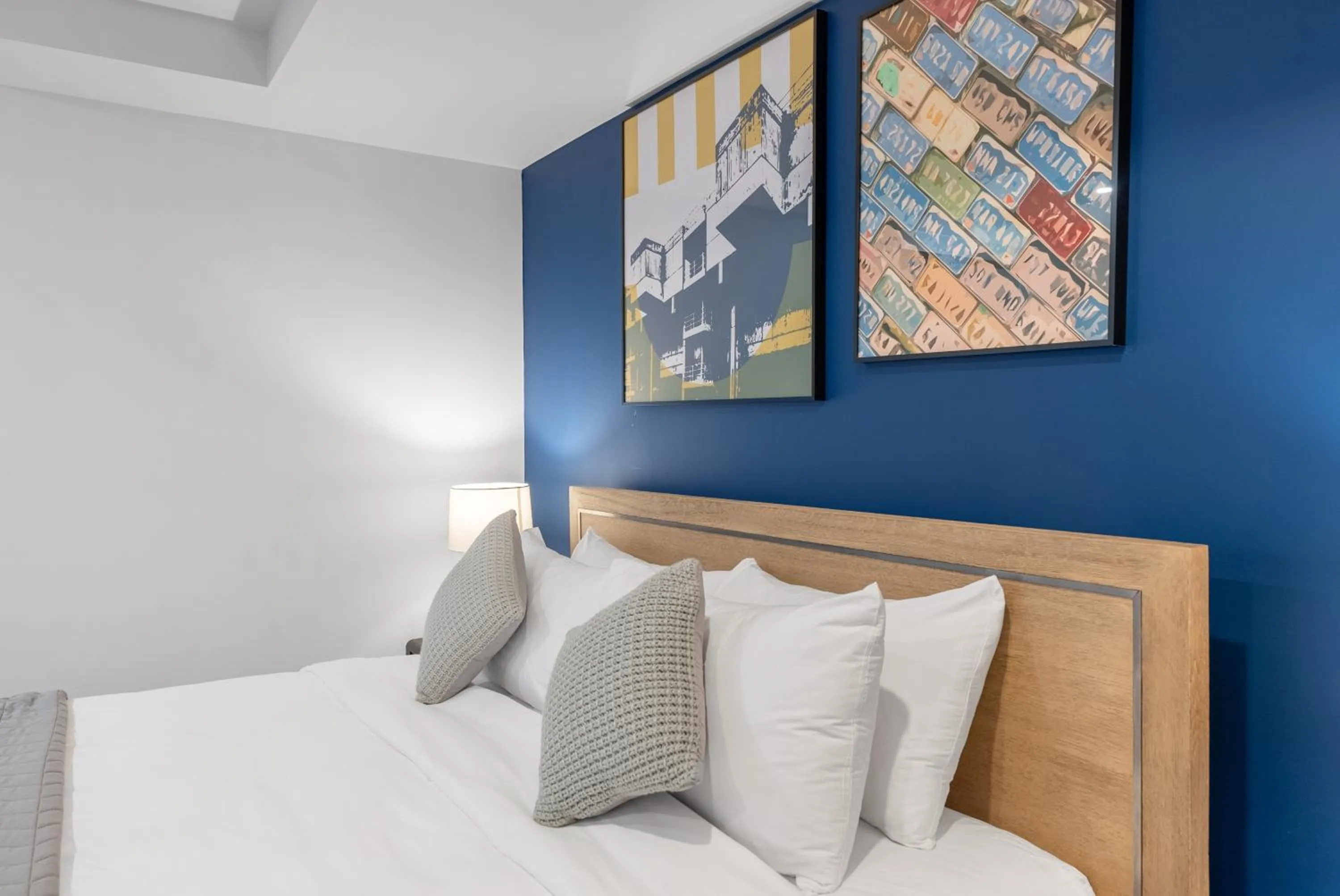 Bed in Cannery Lofts Niagara