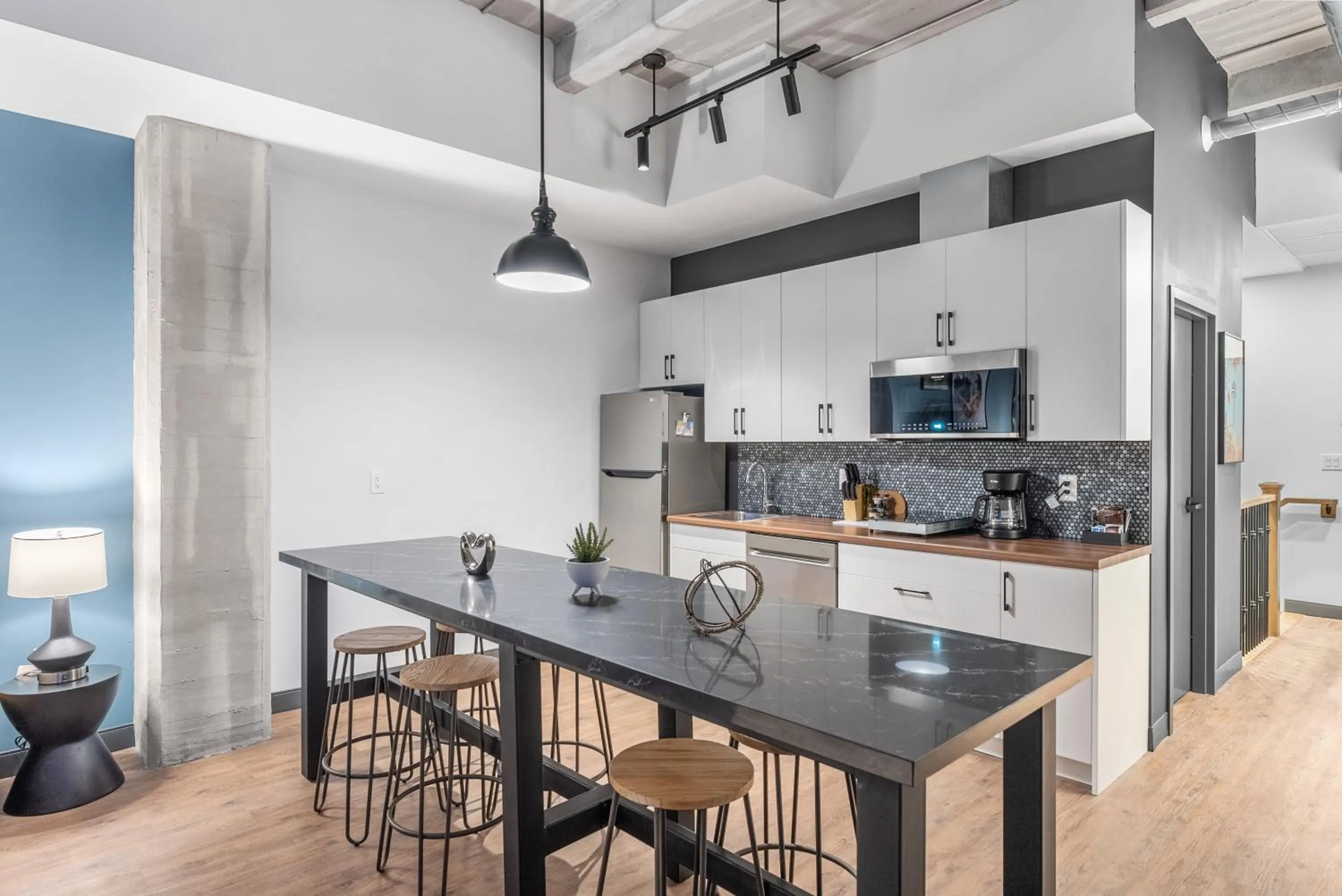 Dining area in Cannery Lofts Niagara